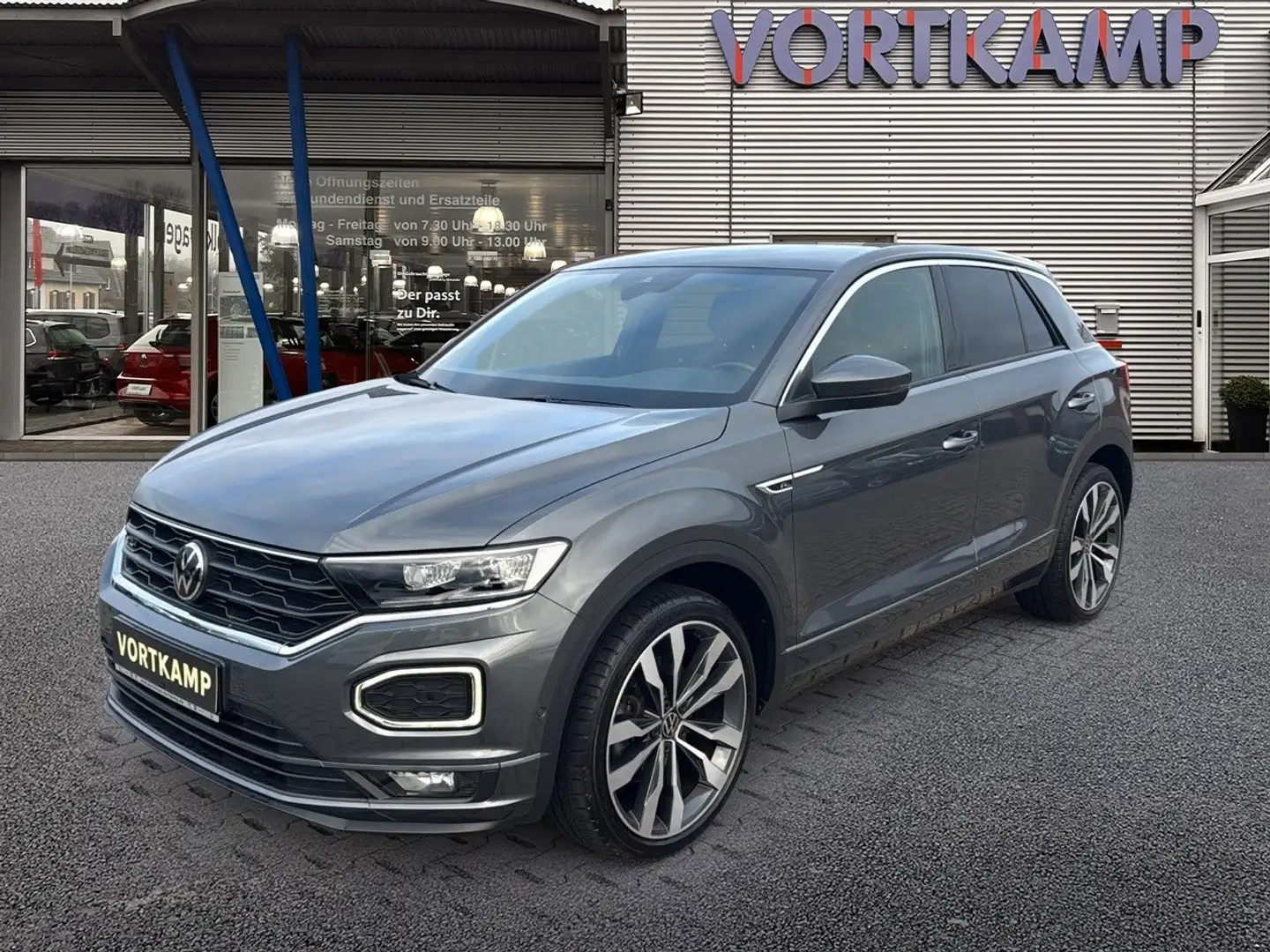 Volkswagen T-Roc 1.5 TSI DSG R-LINE AHK/ACC/LED/Kamera Grau - 2