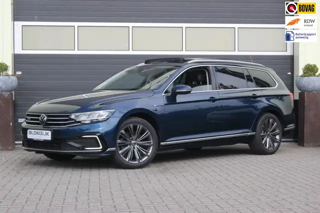 Volkswagen Passat Variant 1.4 TSI GTE Business | Trekhaak | Schuifdak | SOH9
