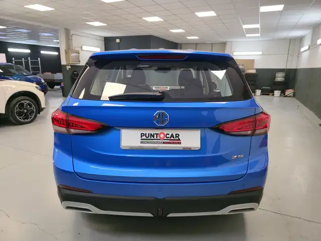 MG ZS view 5