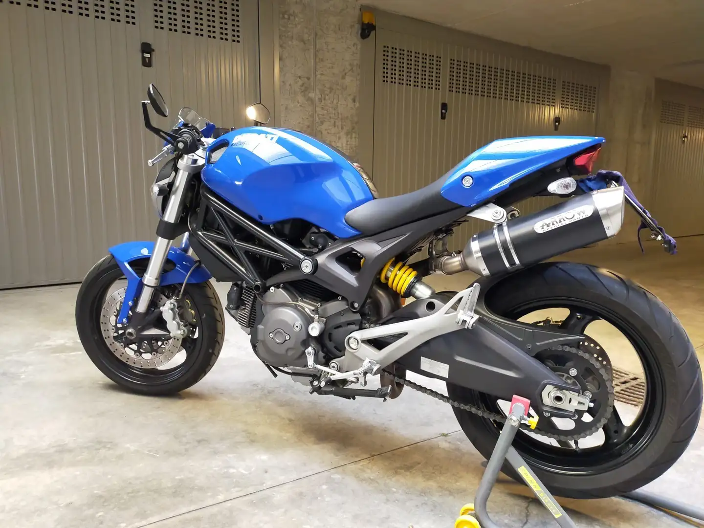 Ducati Monster 696 plus Kék - 1