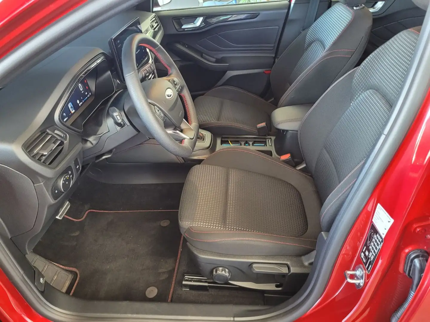 Ford Focus EcoBoost Autom. ST-Line X m ACC/Matrix/18" Rot - 1