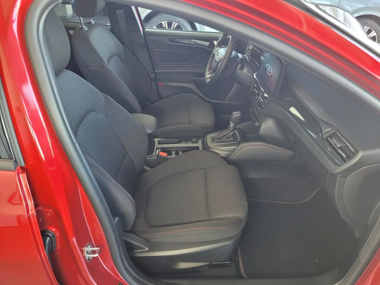 Ford Focus EcoBoost Autom. ST-Line X m ACC/Matrix/18" Rot - 2