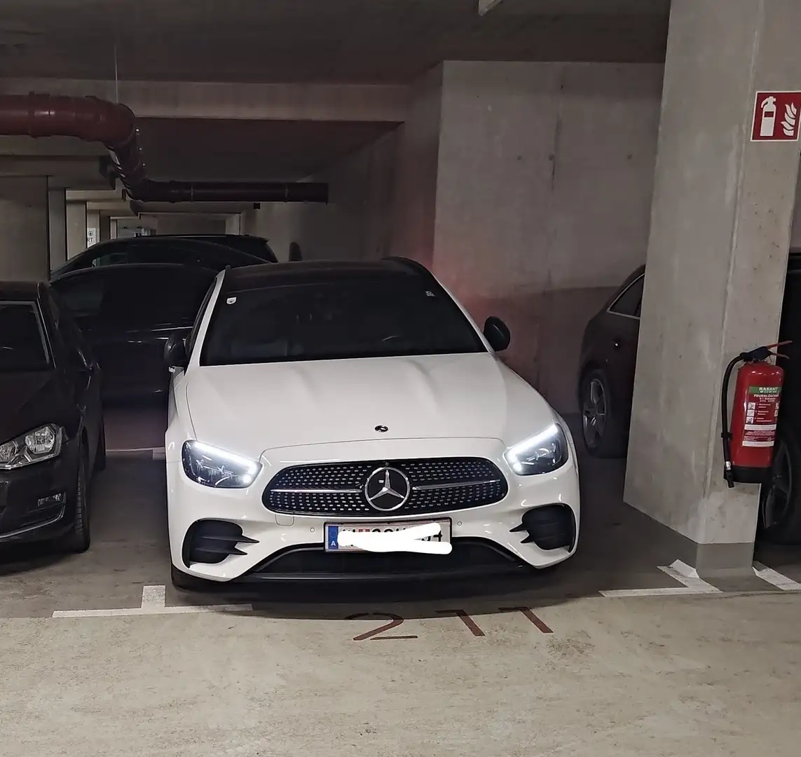 Mercedes-Benz E 300 E300e 9-Tronic | AMG | Burmester | Panorama Weiß - 1