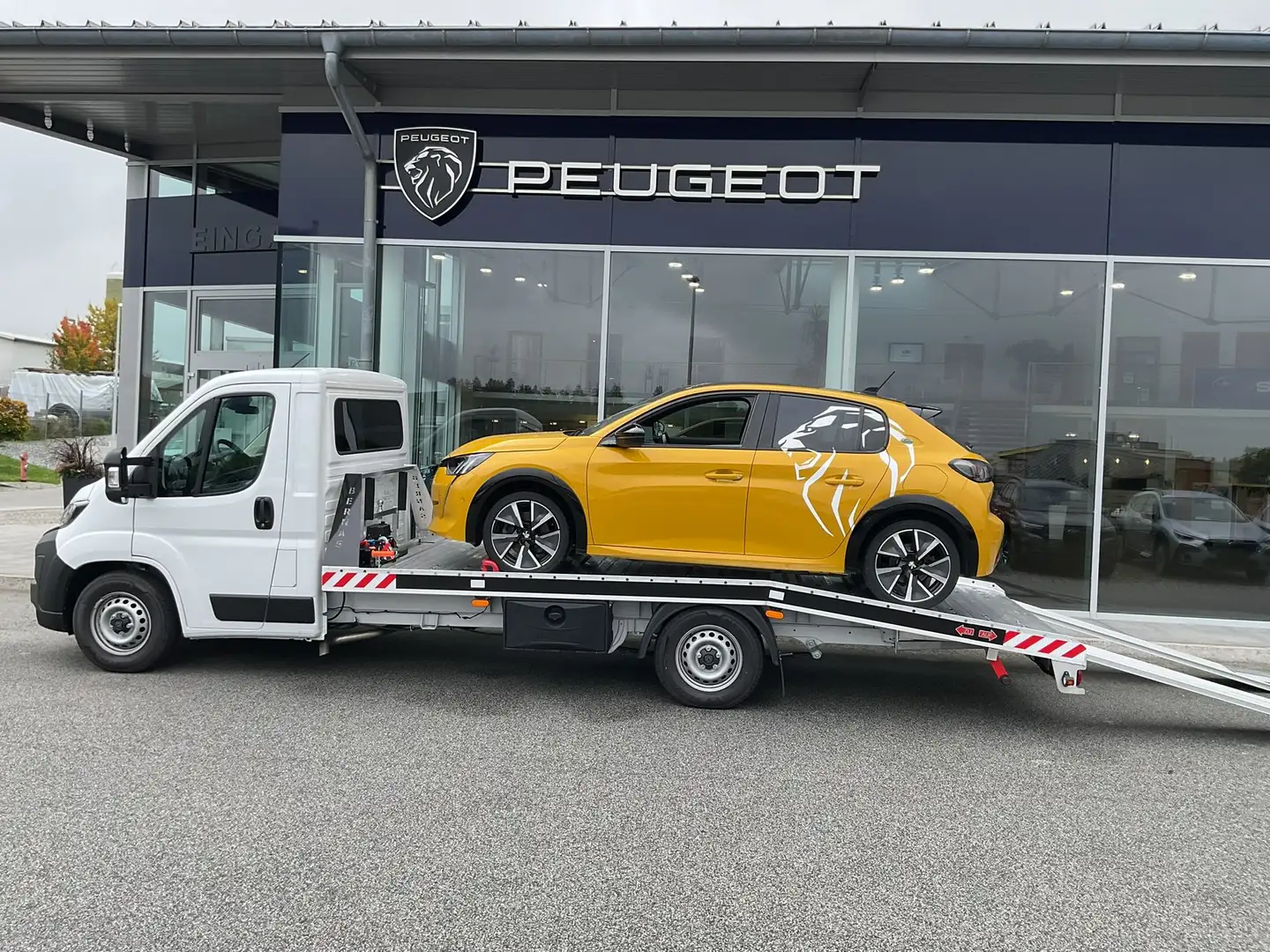Peugeot Boxer Autotransporter Weiß - 1