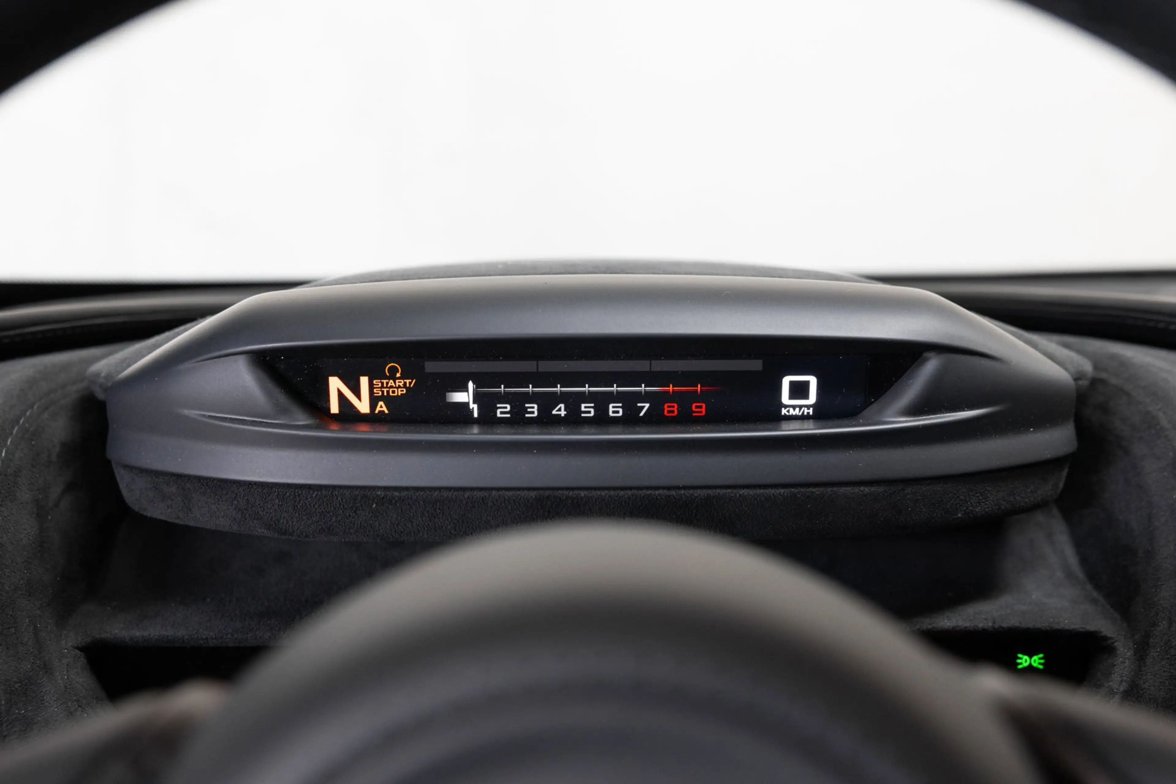 McLaren 720S 4.0 V8 Luxury - Saros Blue - Carbon - Low Mileage — photo 15