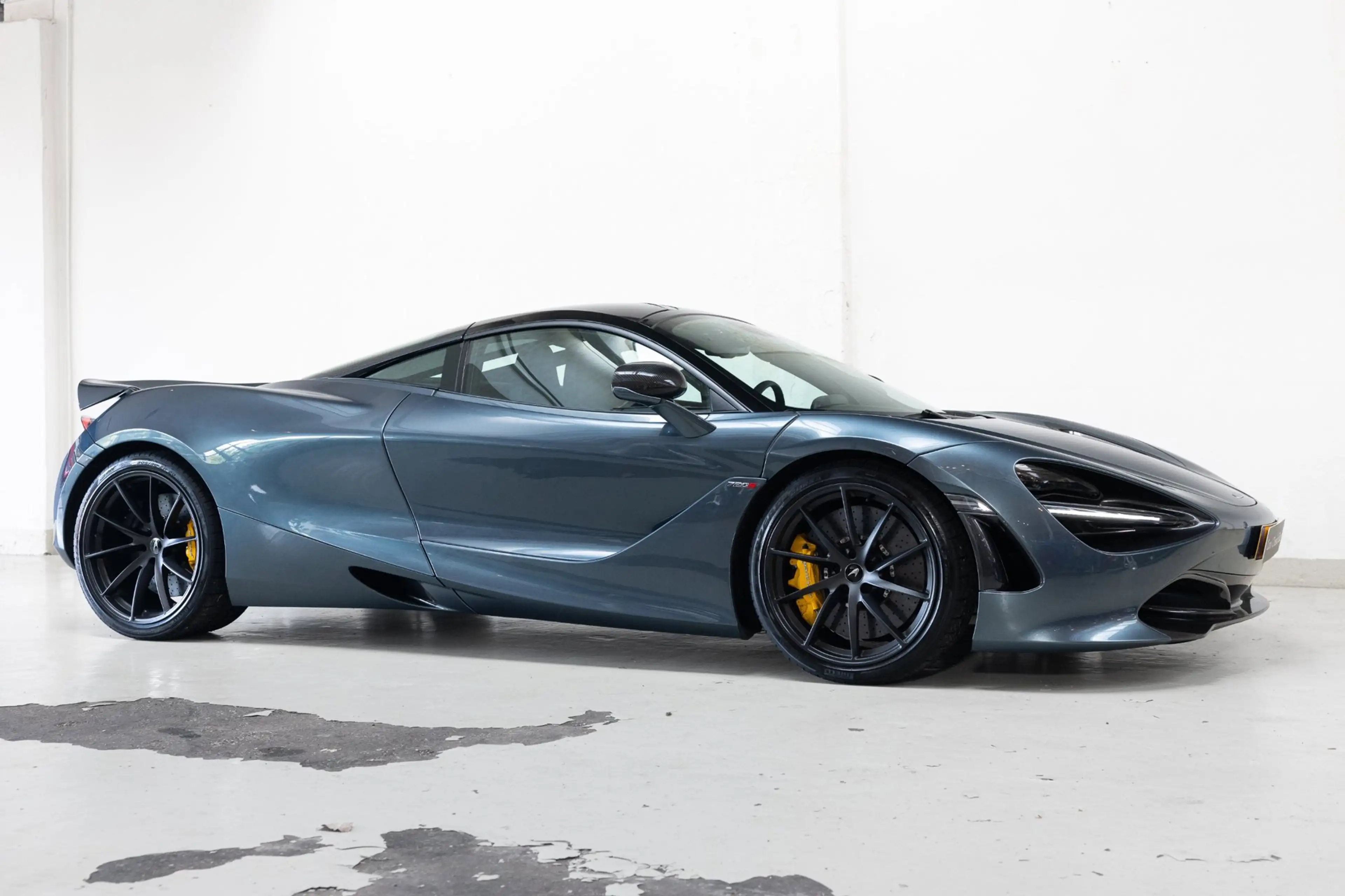 McLaren 720S 4.0 V8 Luxury - Saros Blue - Carbon - Low Mileage — photo 5