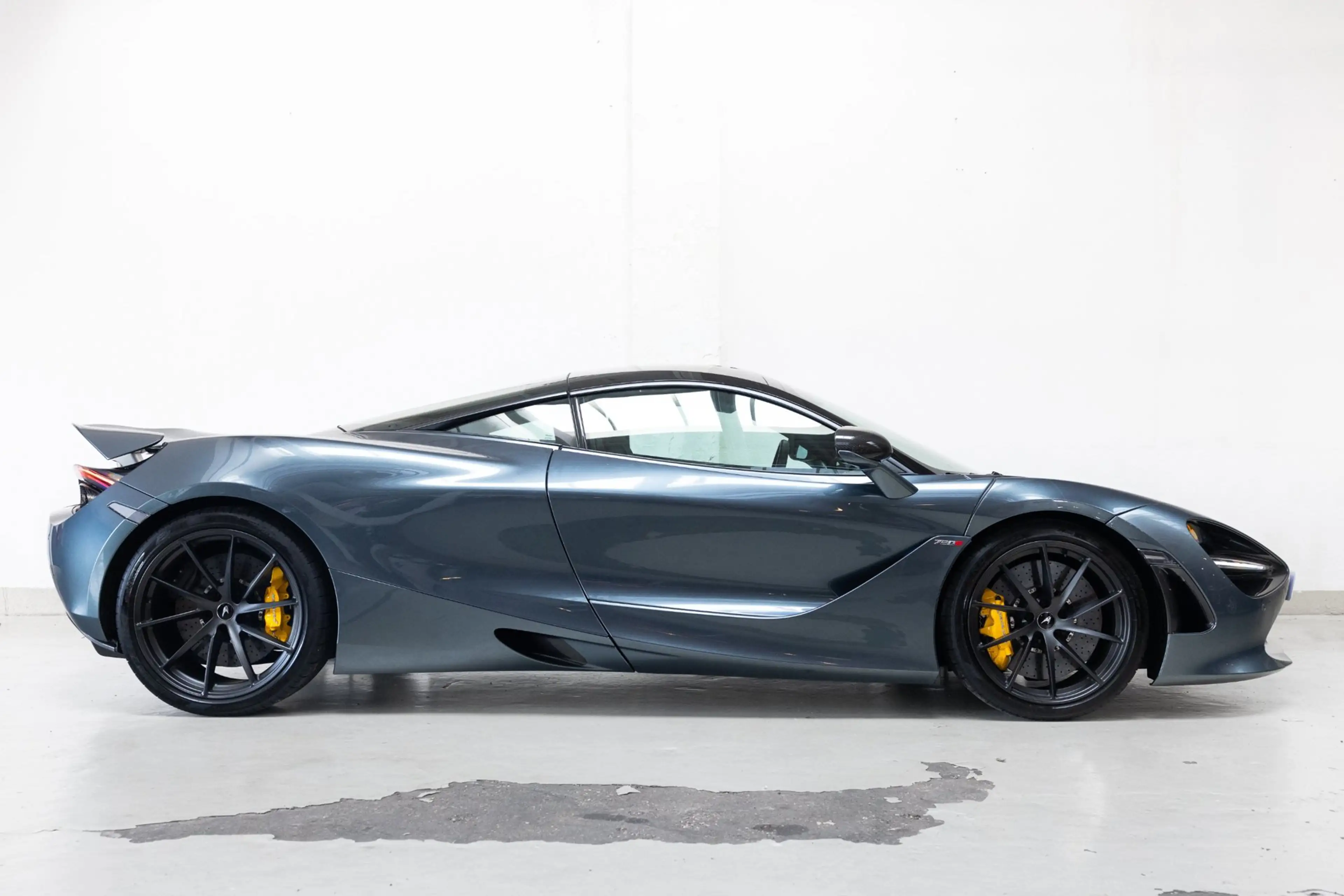 McLaren 720S 4.0 V8 Luxury - Saros Blue - Carbon - Low Mileage — photo 6