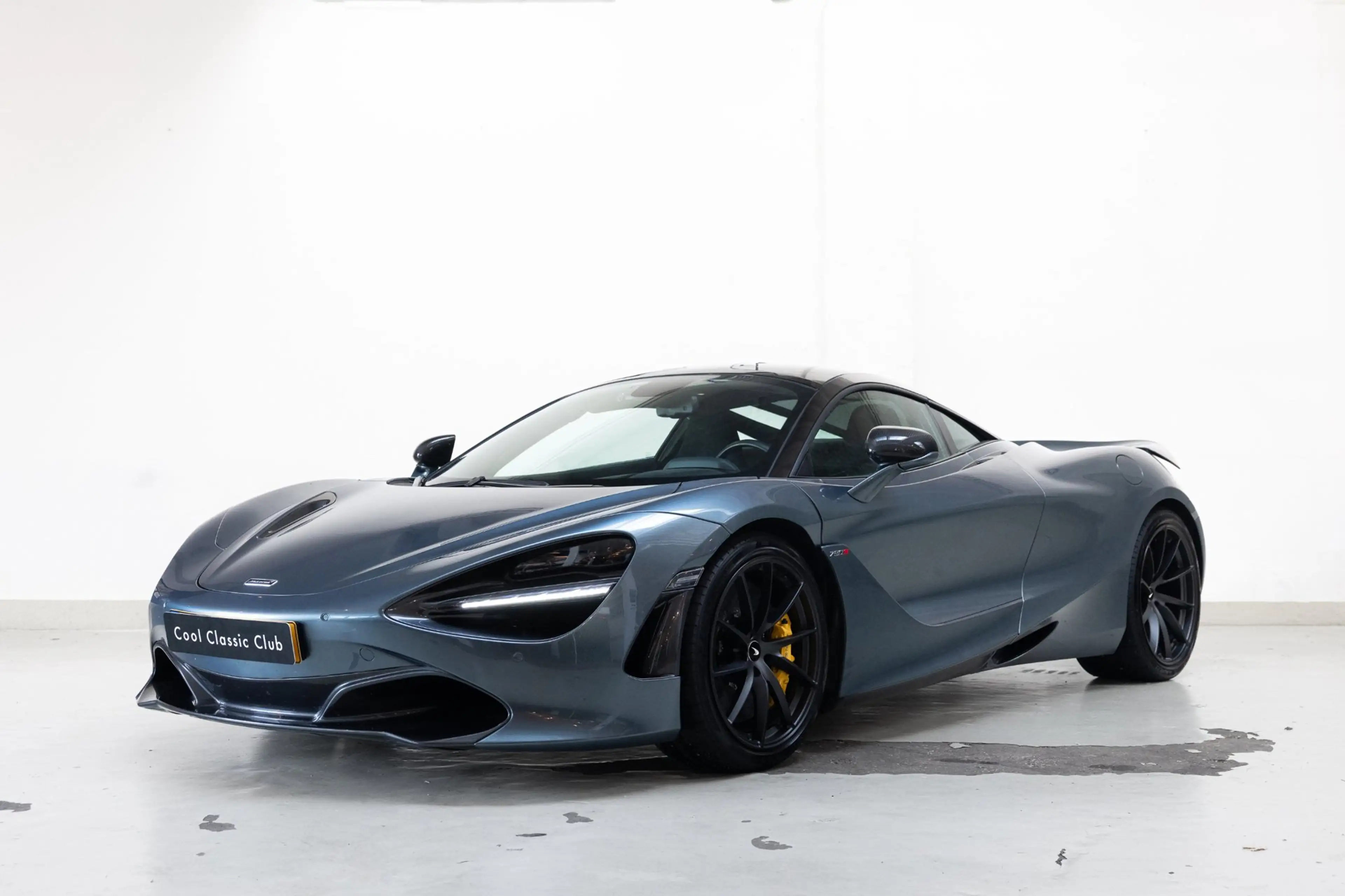 McLaren 720S 4.0 V8 Luxury - Saros Blue - Carbon - Low Mileage