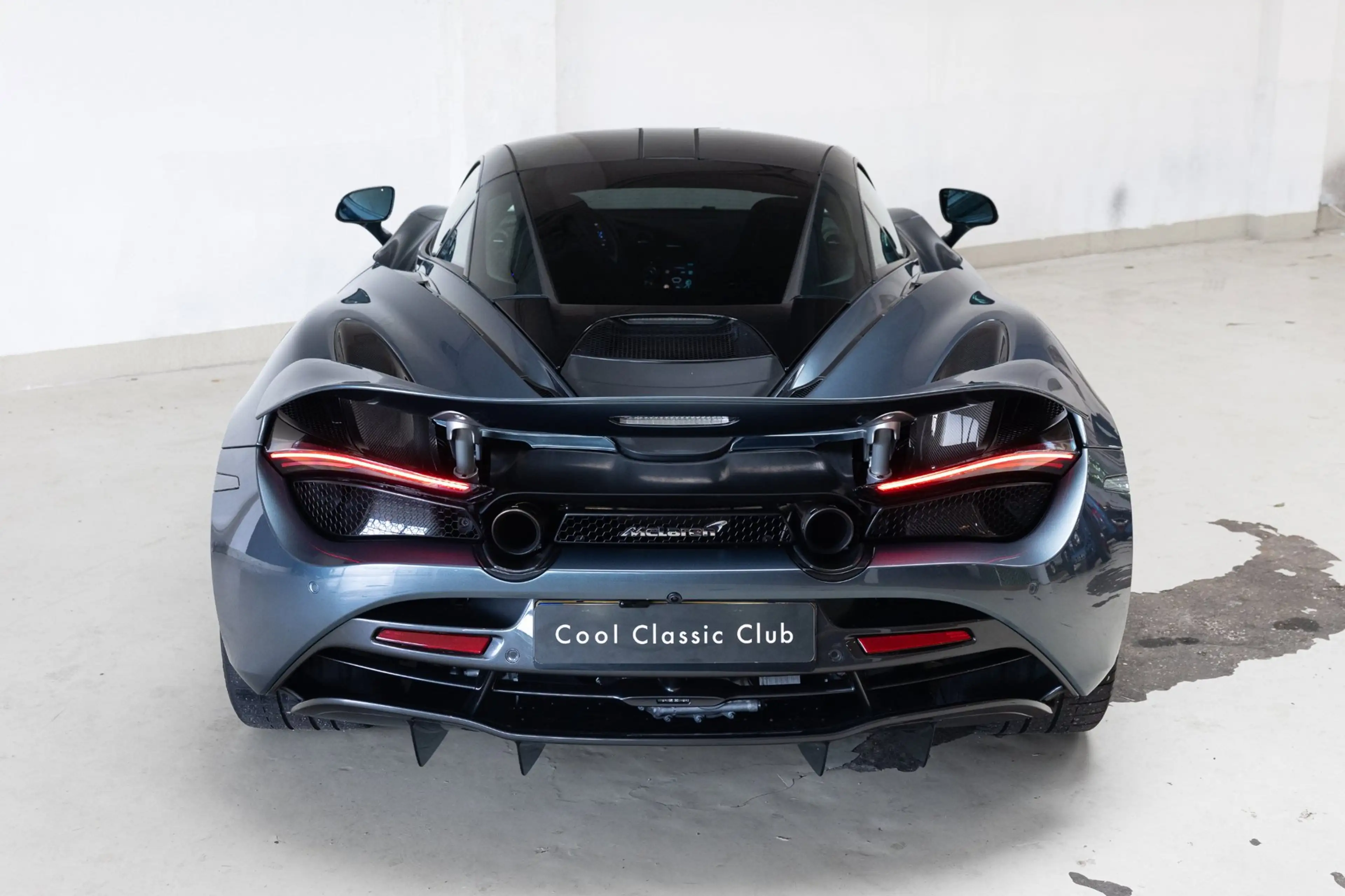 McLaren 720S 4.0 V8 Luxury - Saros Blue - Carbon - Low Mileage — photo 9