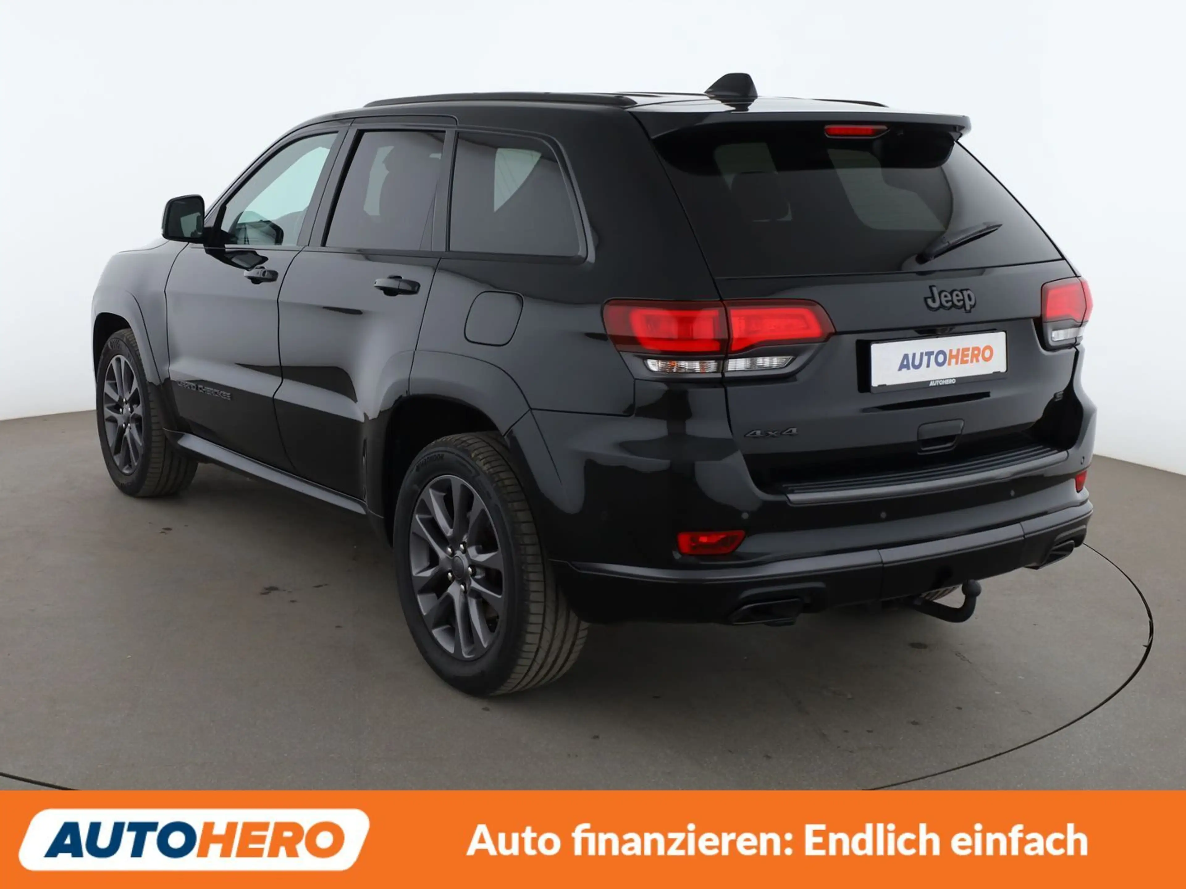 Jeep Grand Cherokee 3.0 CRD S Aut.*NAVI*CAM*BiXENON*ACC*SHZ*ALU* — photo 4