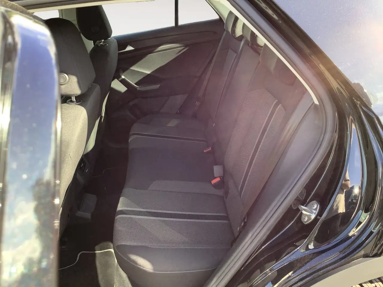 Volkswagen T-Roc — photo 13 sur 25