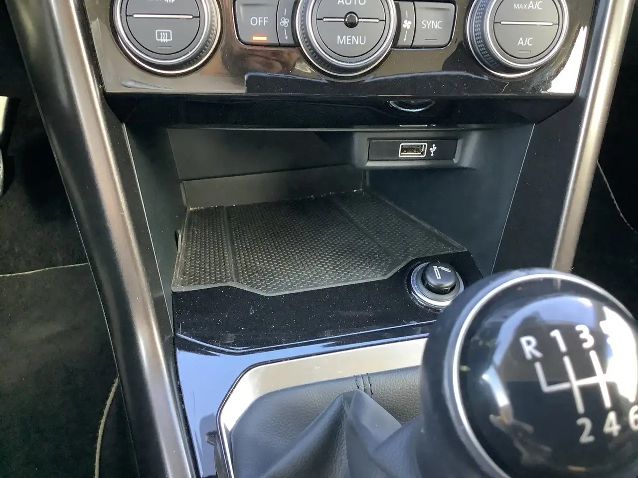 Volkswagen T-Roc — photo 23 sur 25
