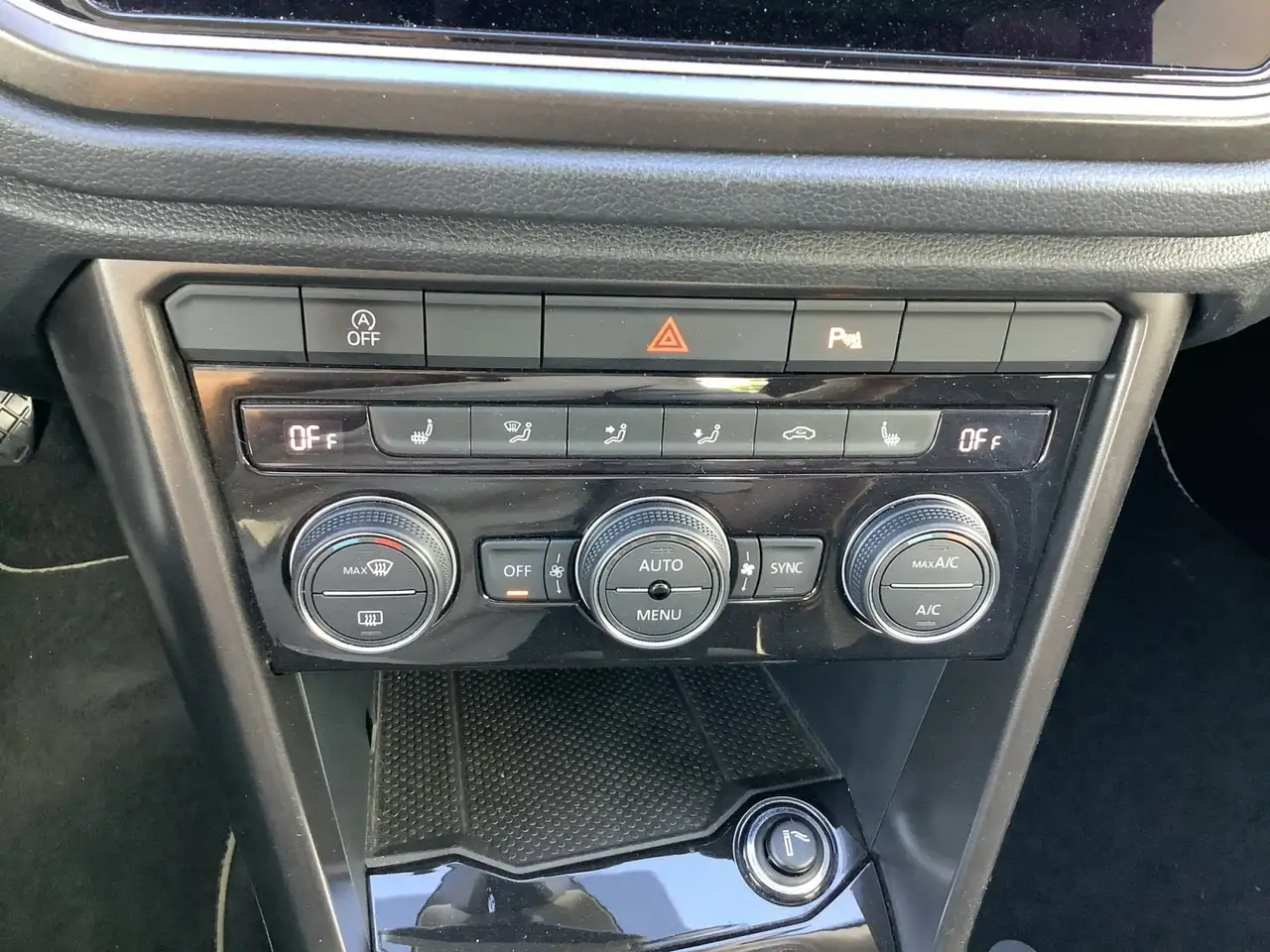 Volkswagen T-Roc — photo 20 sur 25