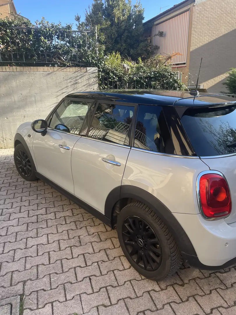 MINI Cooper D 1.5 Business 5p - 1
