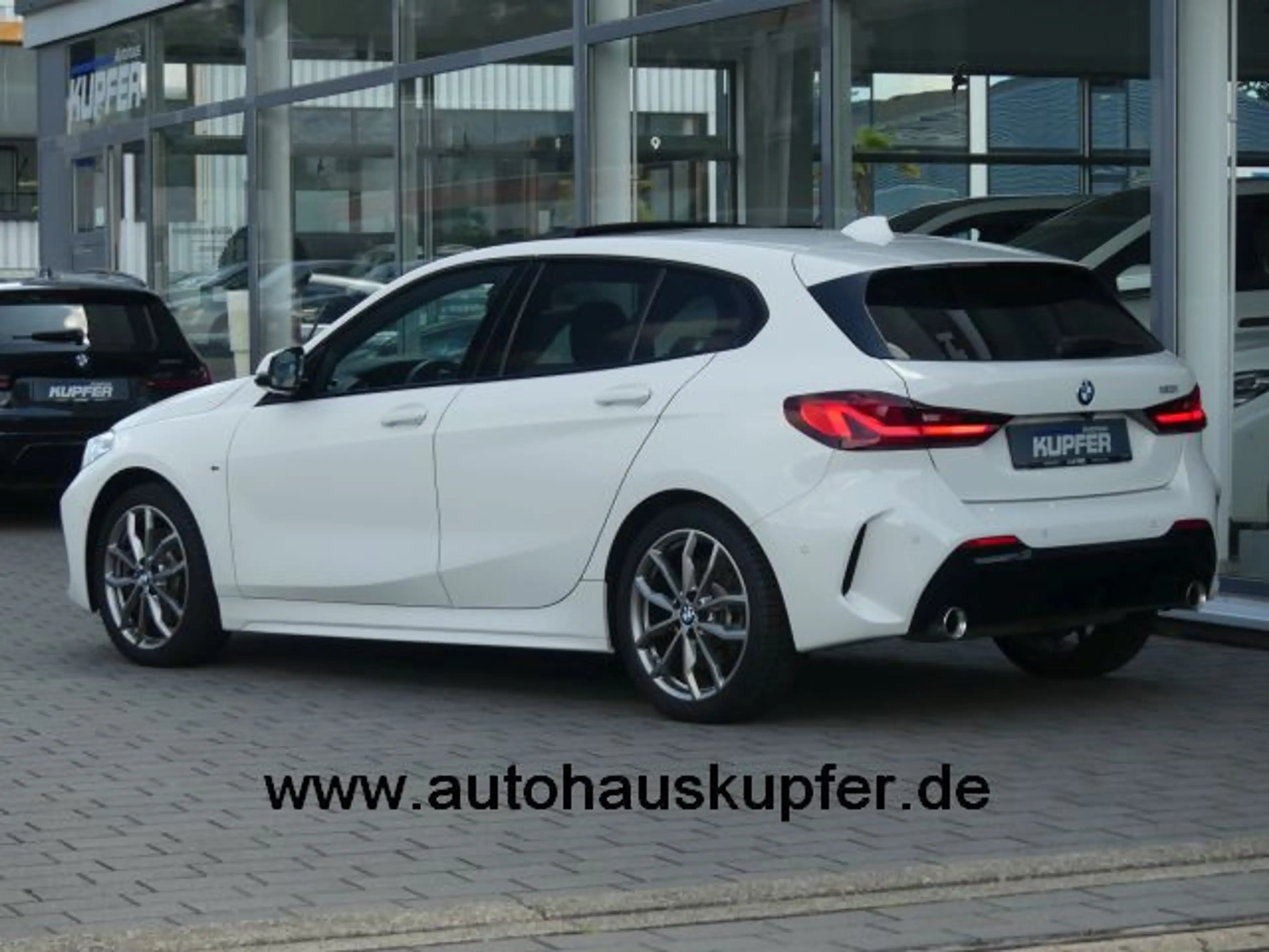 BMW 120 i M Sportpaket Parkass.°HIFI°Pano°beh.M-MFLK — photo 3