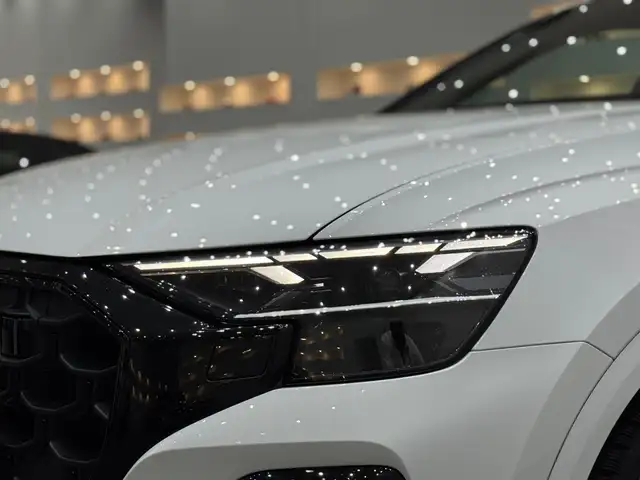 Audi Q8 50 TDI Sport quattro *s-line* Facelift *Ö-Auto* Ansicht 8