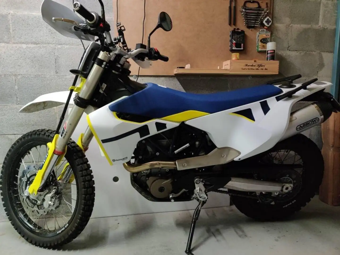 Husqvarna 701 Enduro Bianco - 2