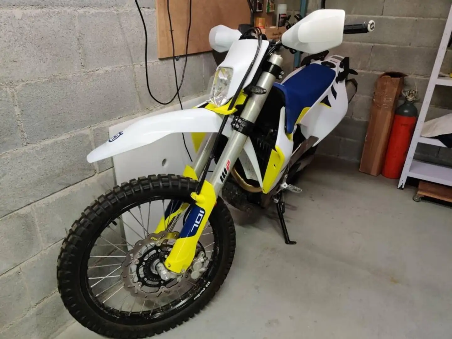 Husqvarna 701 Enduro Bianco - 1