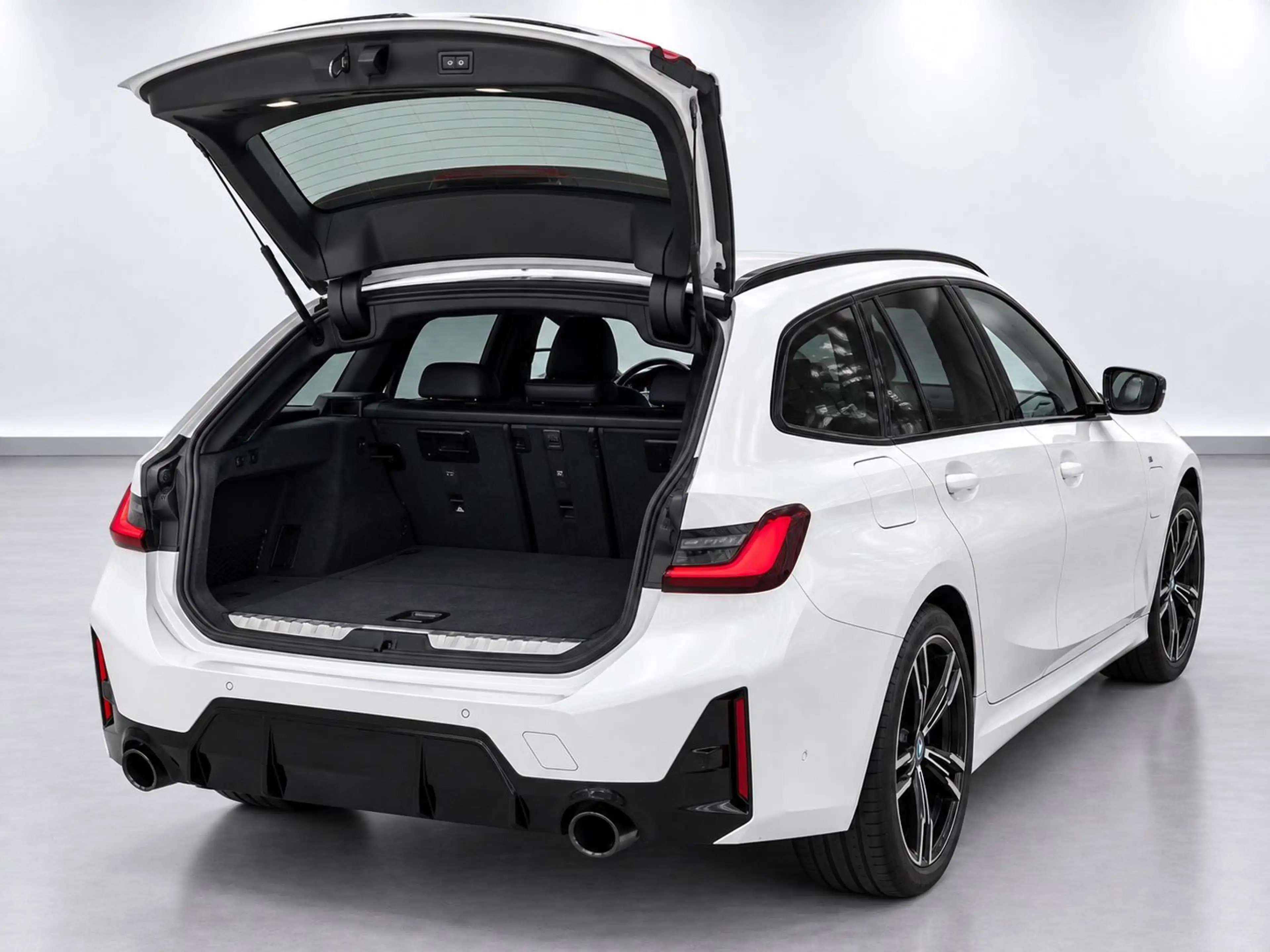 BMW 320 e xDrive M Sport WIDESCREEN+AHK+KAMERA+SHZG — photo 8