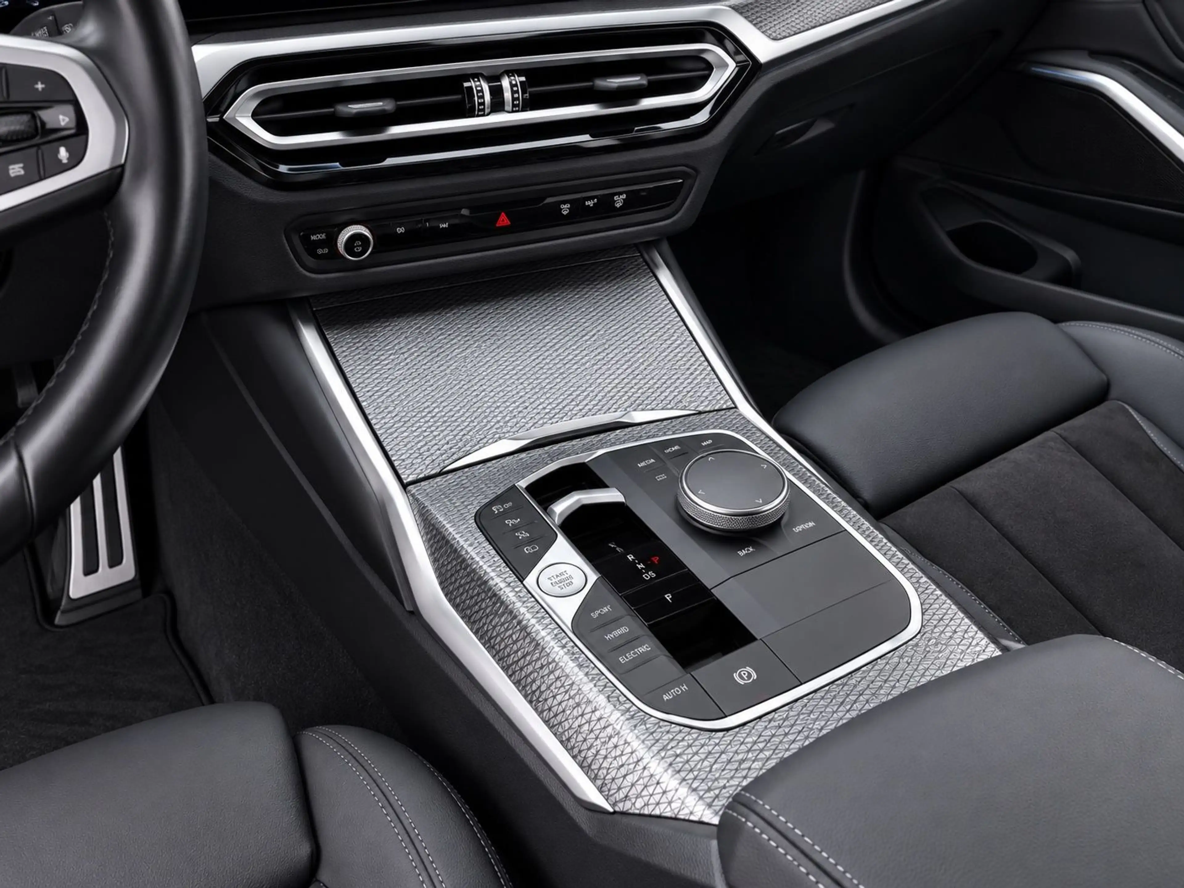 BMW 320 e xDrive M Sport WIDESCREEN+AHK+KAMERA+SHZG — photo 18