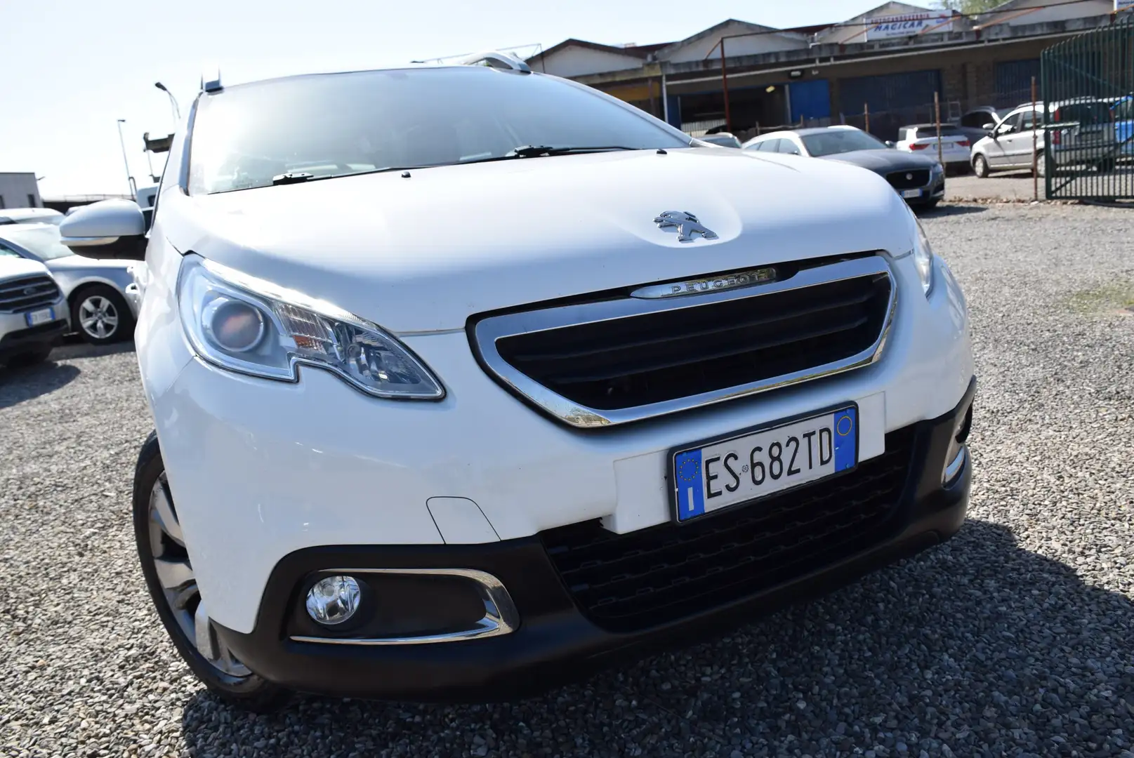 Peugeot 2008 A GPL 1.2 82CV LED CRUISE CLIMA SENSORI BT OK NEOP Bianco - 2