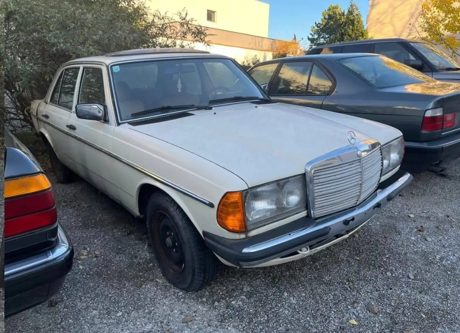 Mercedes-Benz E 200 200 W123 benzin 150tkm schiebedach Beige - 2