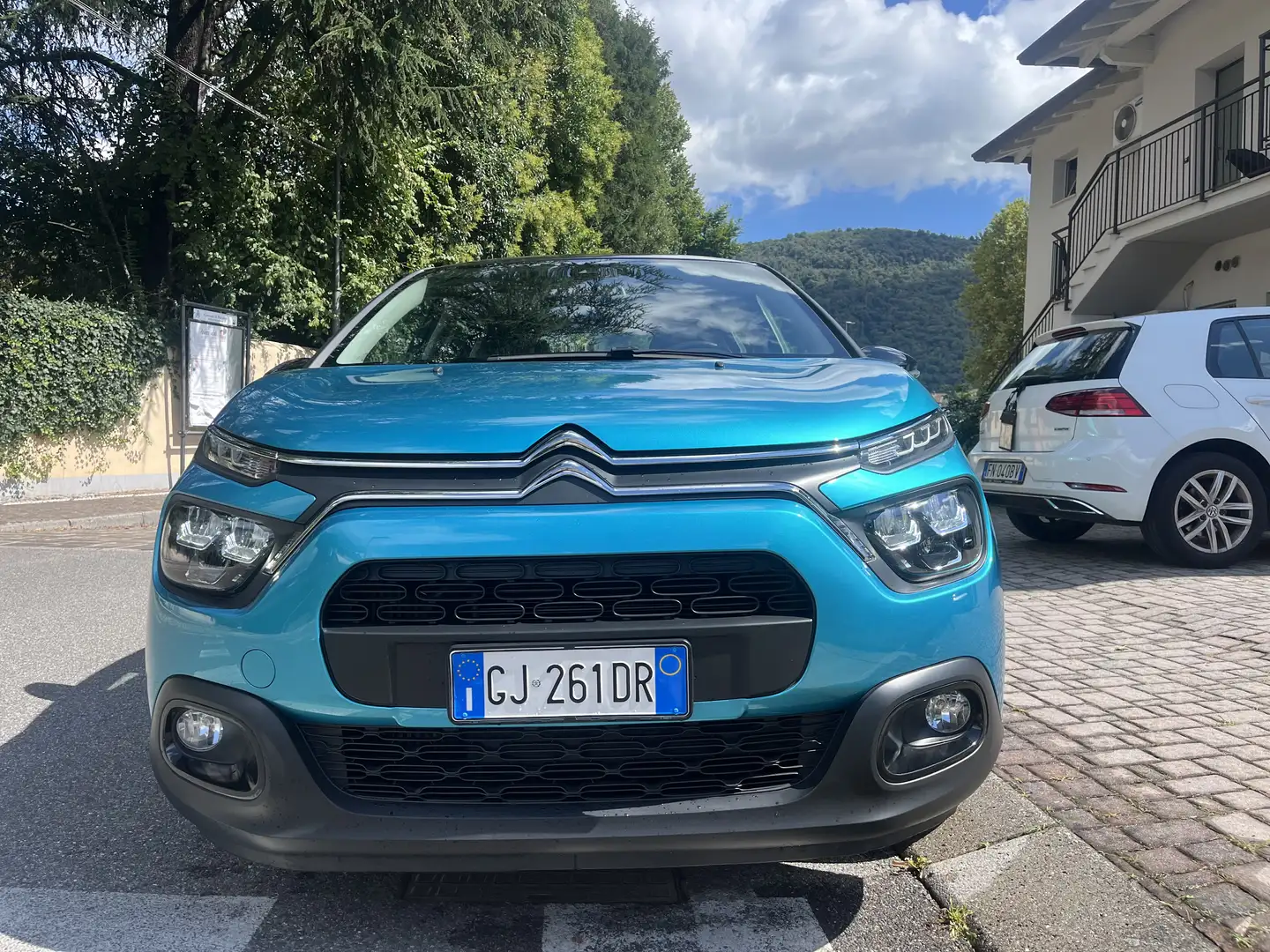 Citroen C3 C3 1.5 bluehdi Shine Pack s Verde - 2