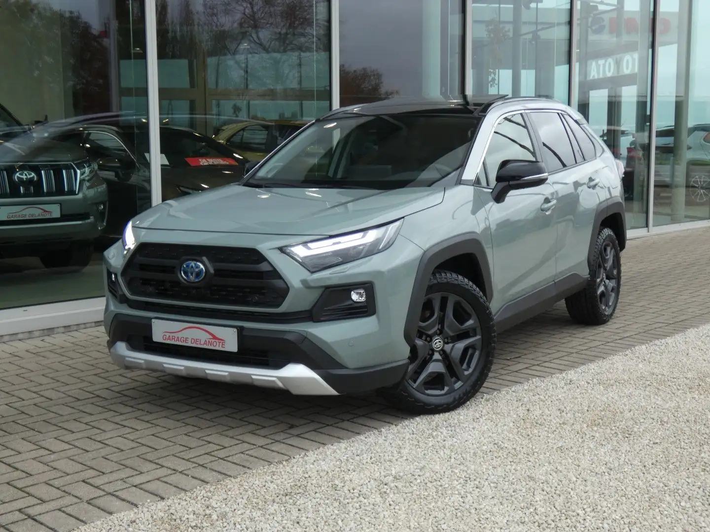 Toyota RAV 4 AWD 4x4 HYBRID ADVENTURE +PANO +360°Camera +JBL Grün - 2