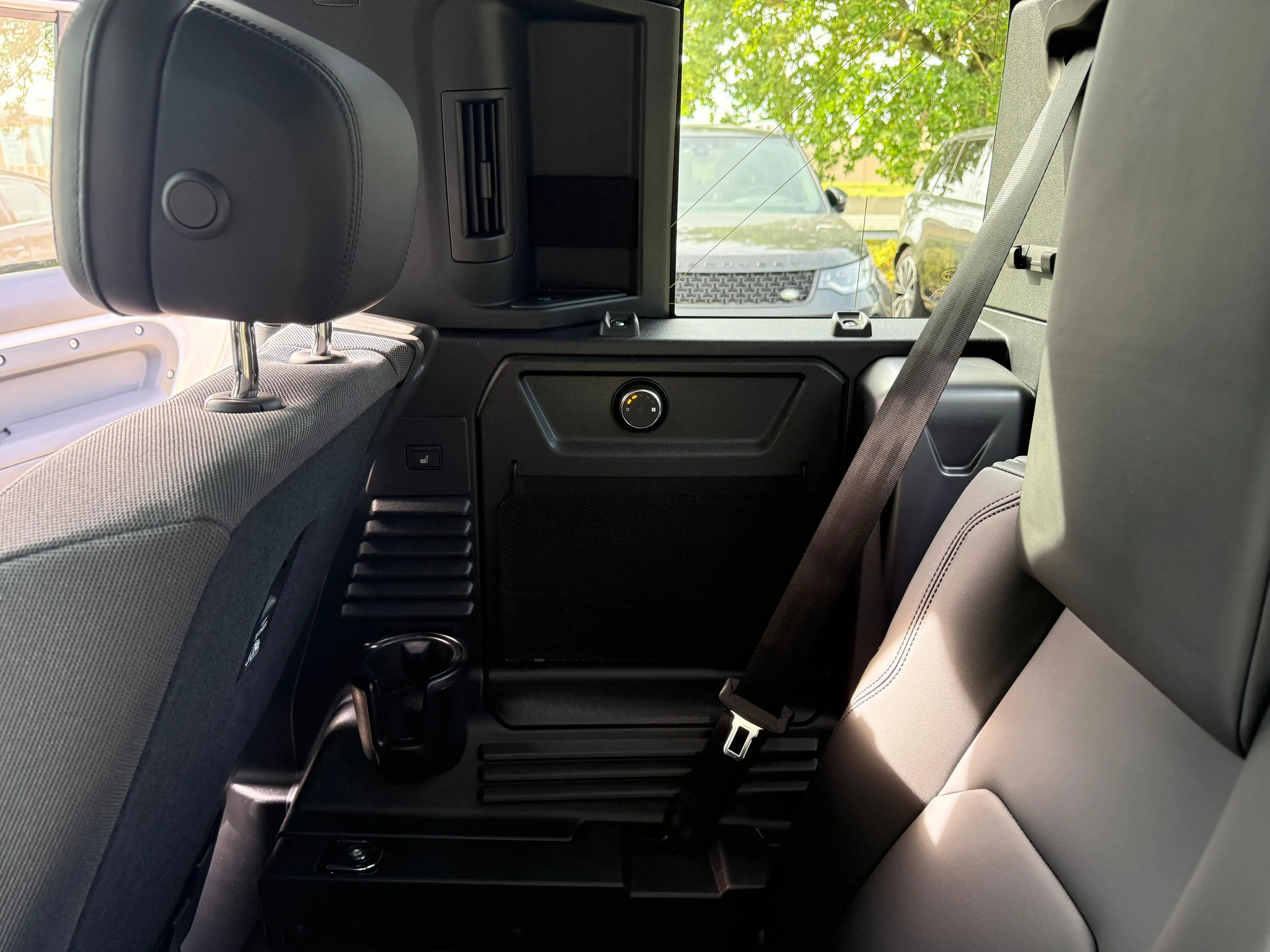 Land Rover Defender 110 D350 Vertex AWD Auto. 27MY — photo 10