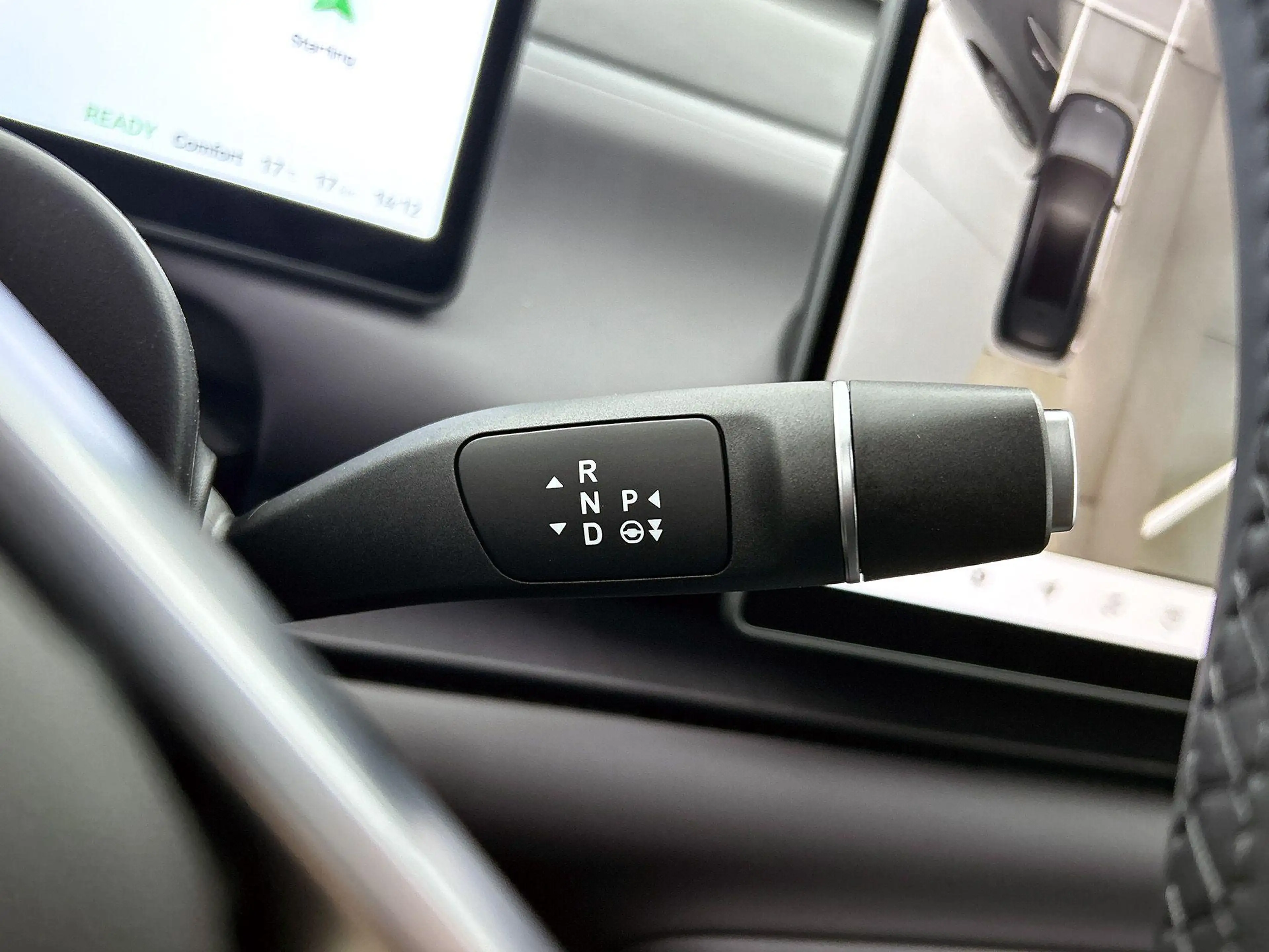 Leapmotor C10 Design ProMax 81.9 kWh | Navigatie| Stoel / Stuur — photo 12