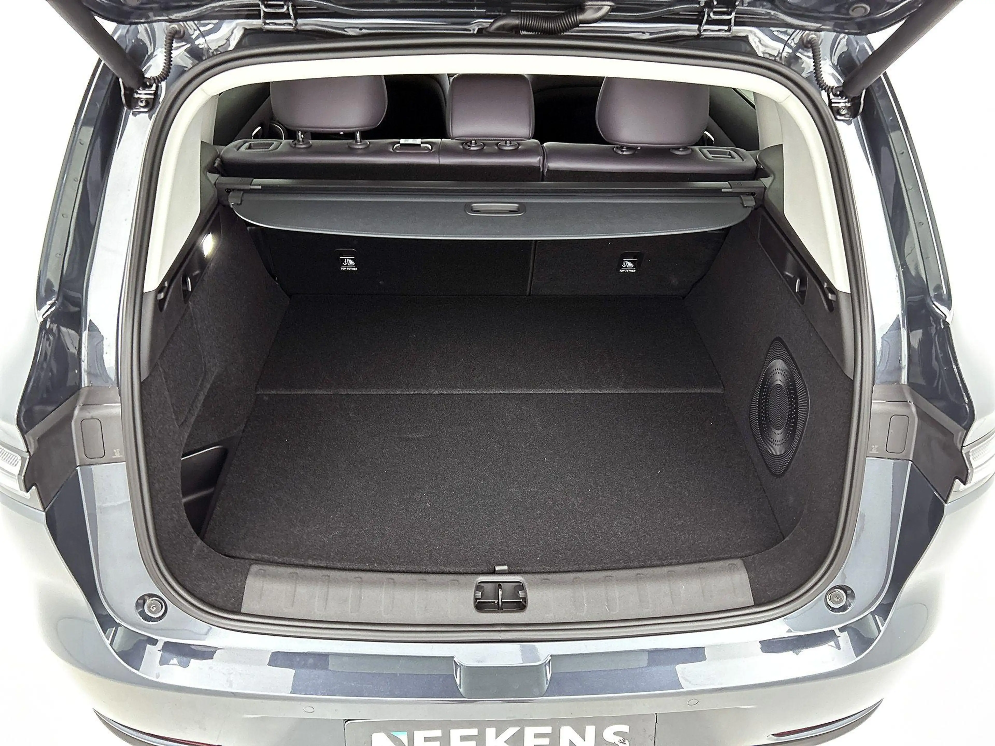 Leapmotor C10 Design ProMax 81.9 kWh | Navigatie| Stoel / Stuur — photo 14