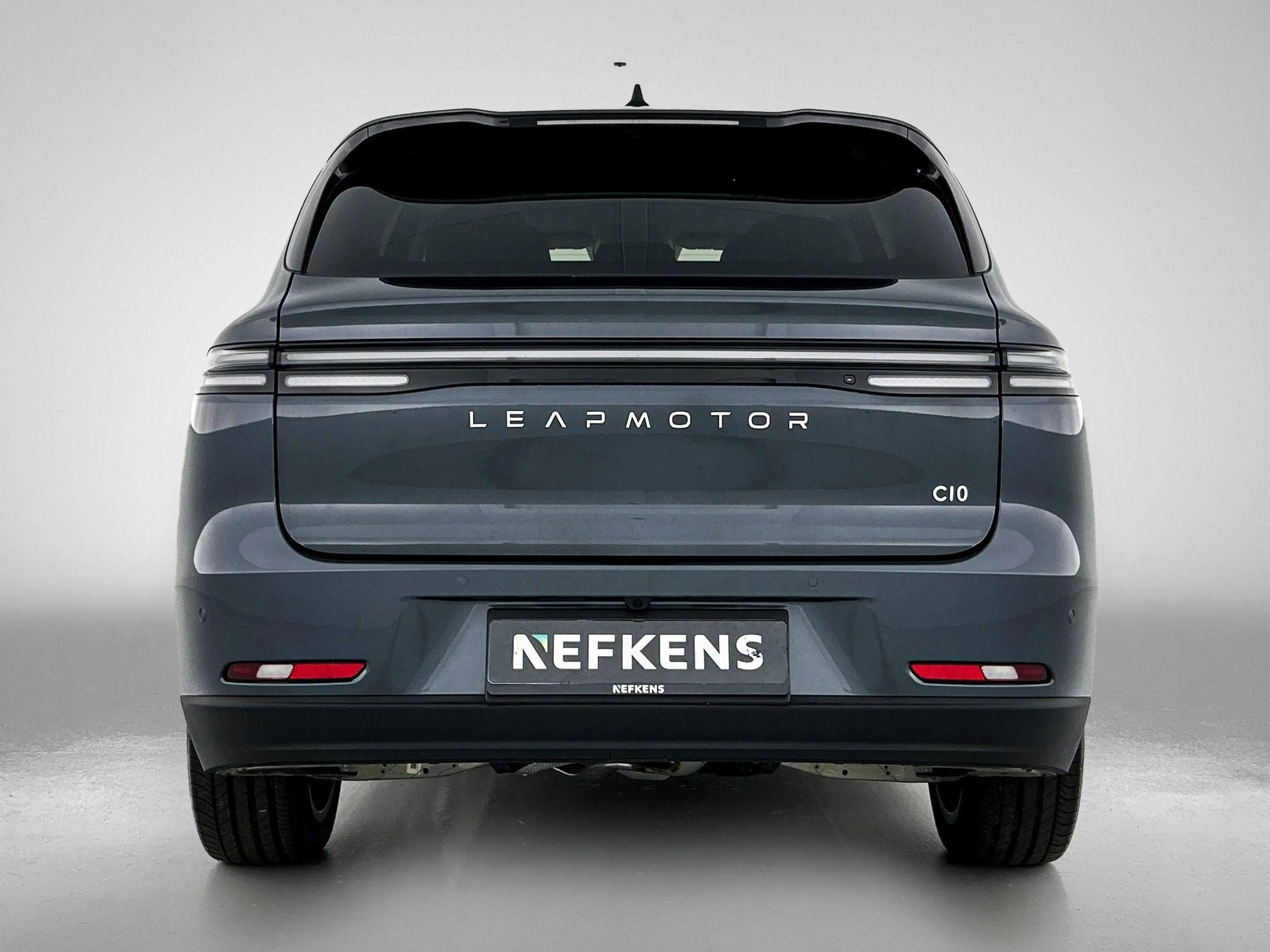 Leapmotor C10 Design ProMax 81.9 kWh | Navigatie| Stoel / Stuur — photo 6