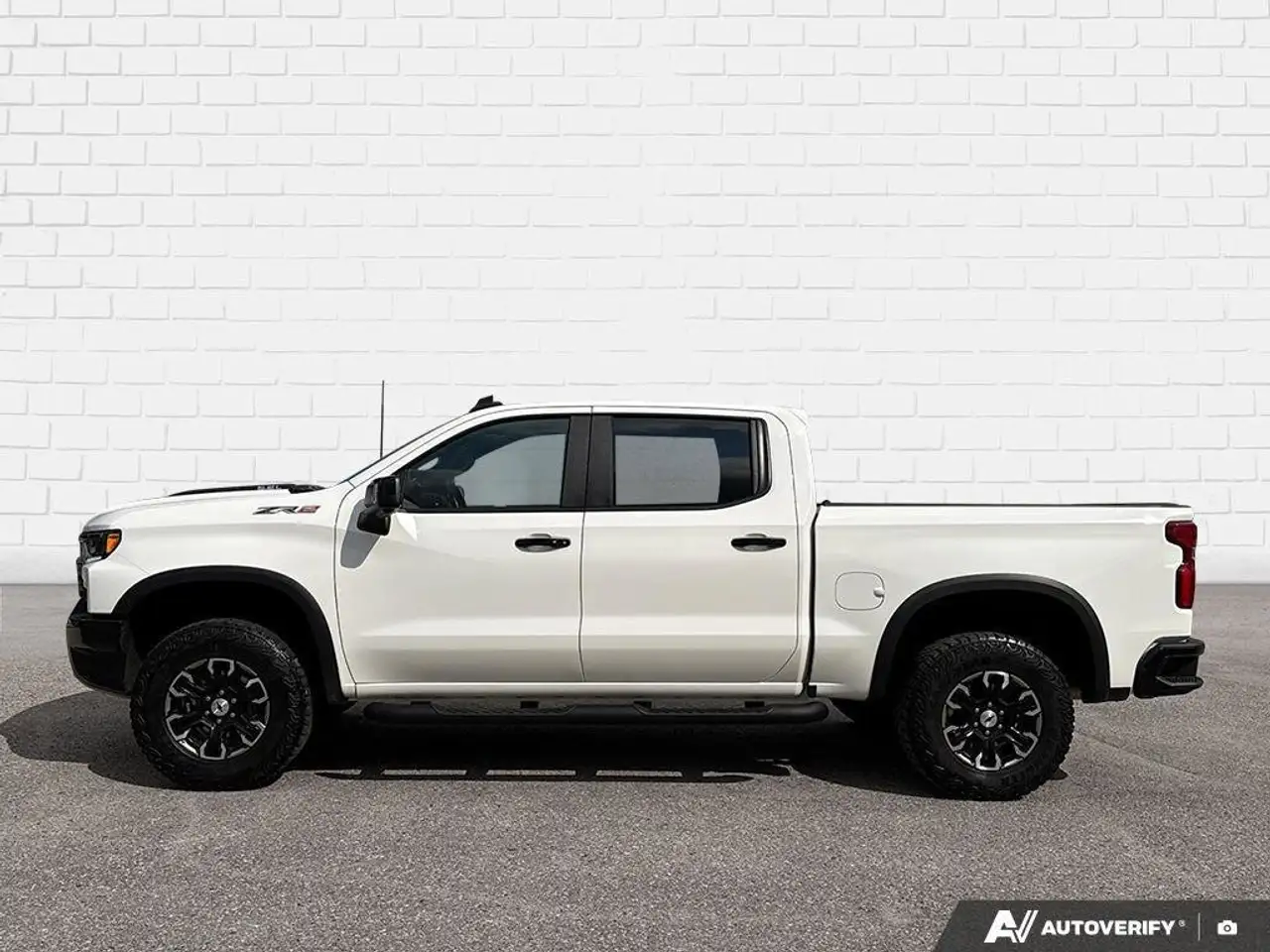 Chevrolet Silverado 1500 снимка Chevrolet Silverado 1500