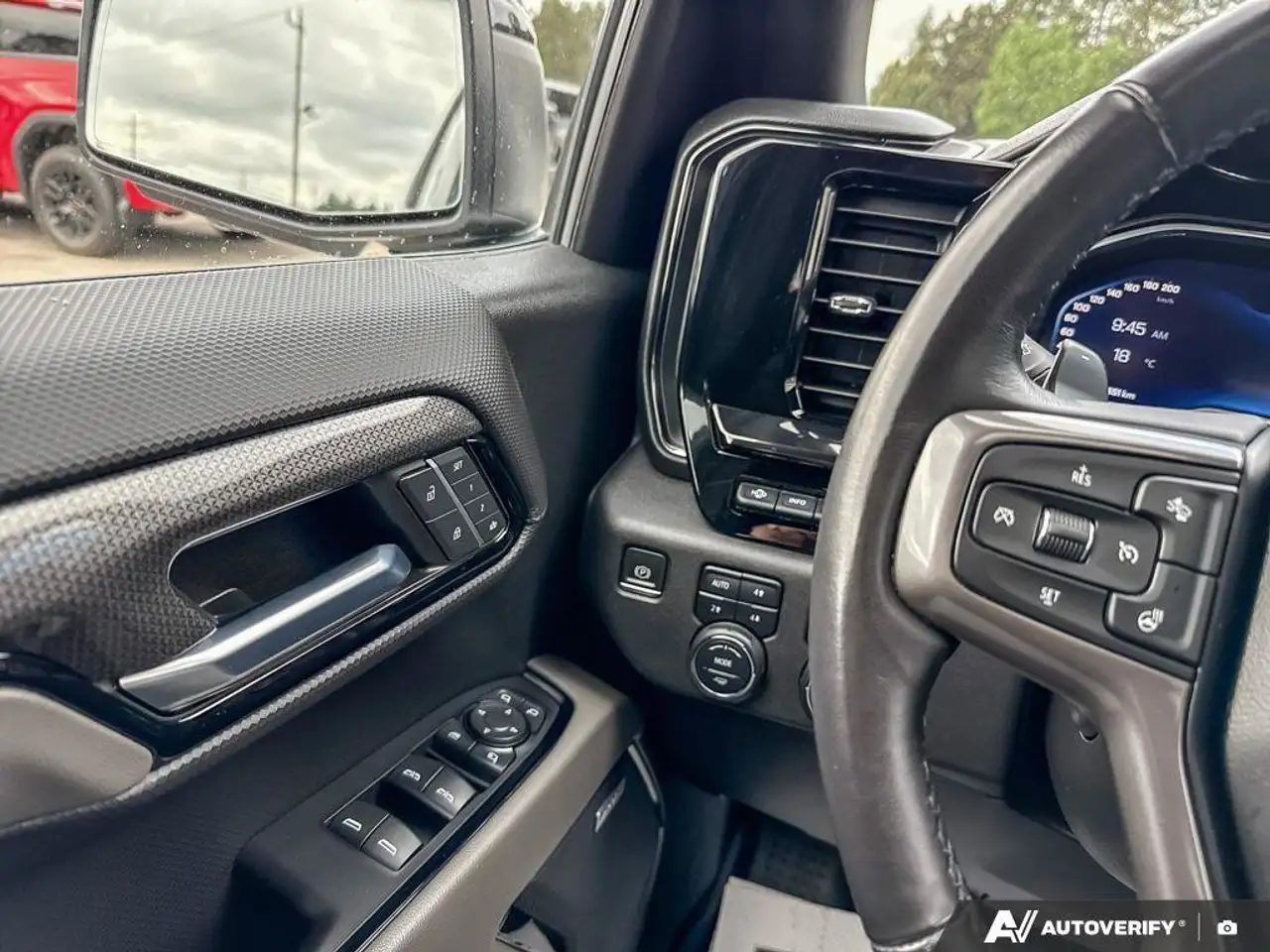 Chevrolet Silverado 1500 снимка Chevrolet Silverado 1500