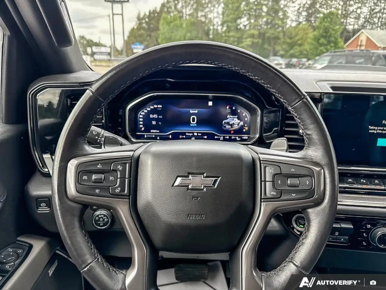 Chevrolet Silverado 1500 снимка Chevrolet Silverado 1500