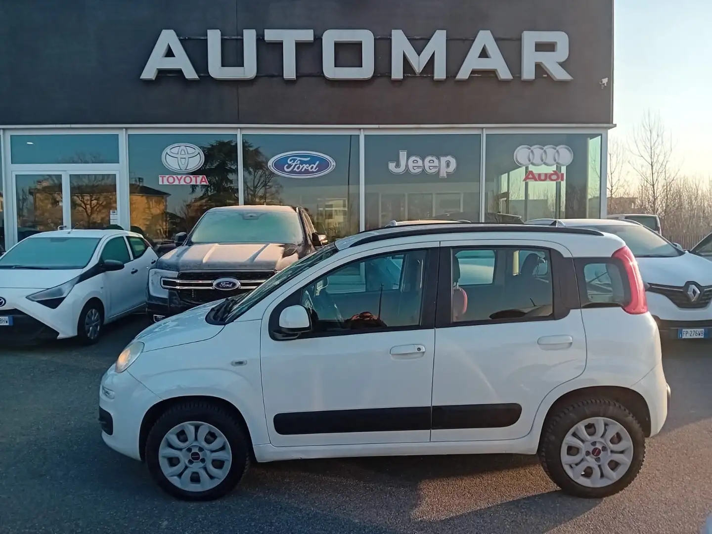 Fiat Panda 0.9 t.air t. natural power Easy 80cv OK NEOP. Bianco - 1