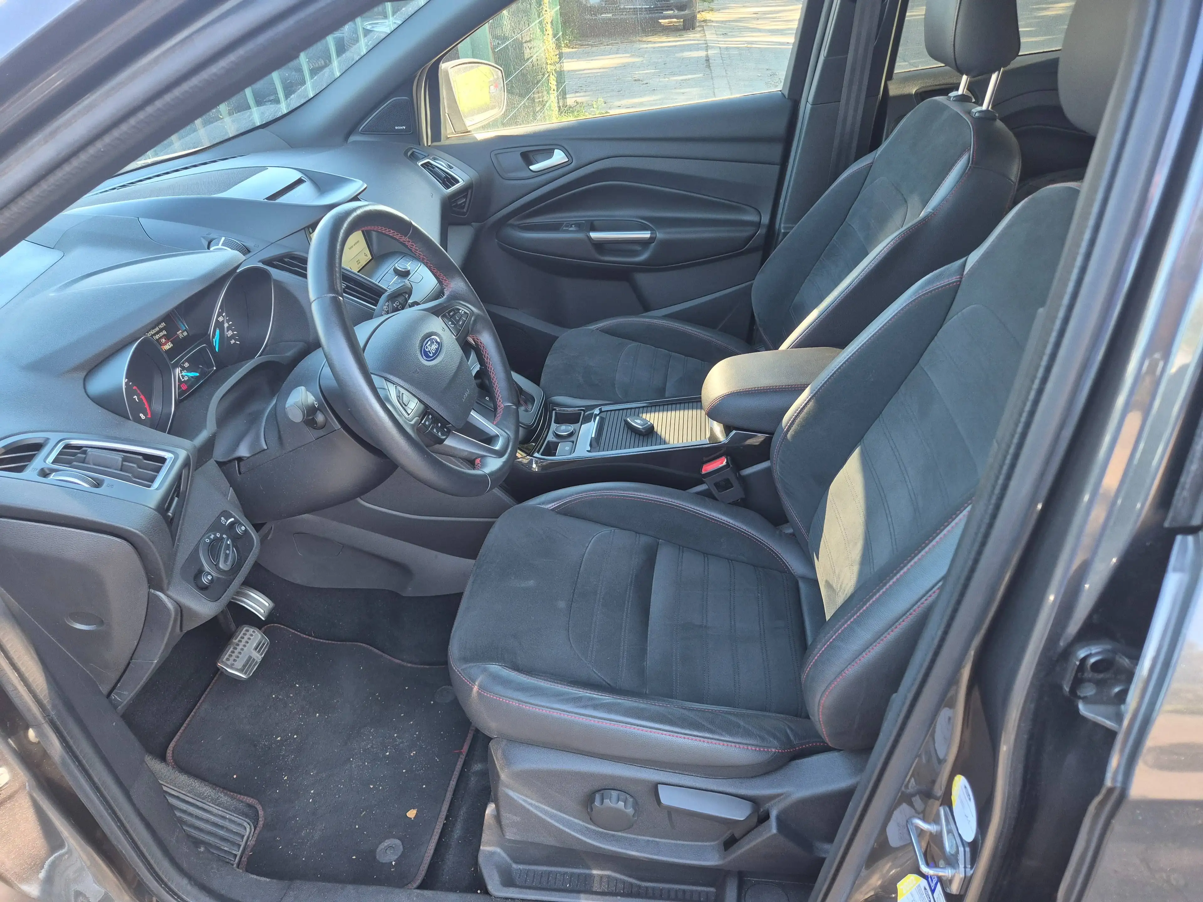 Ford Kuga ST-Line Keyless Tüv Neu — photo 11