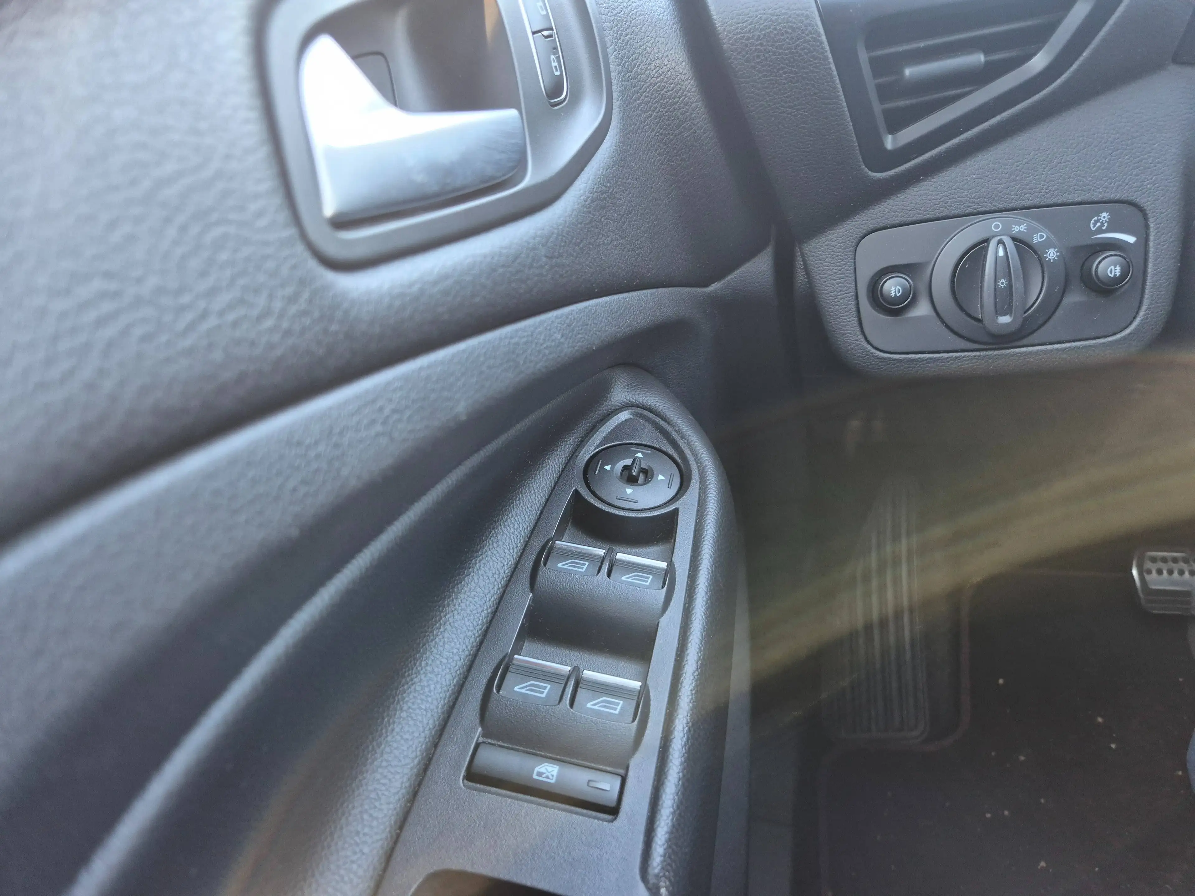 Ford Kuga ST-Line Keyless Tüv Neu — photo 14