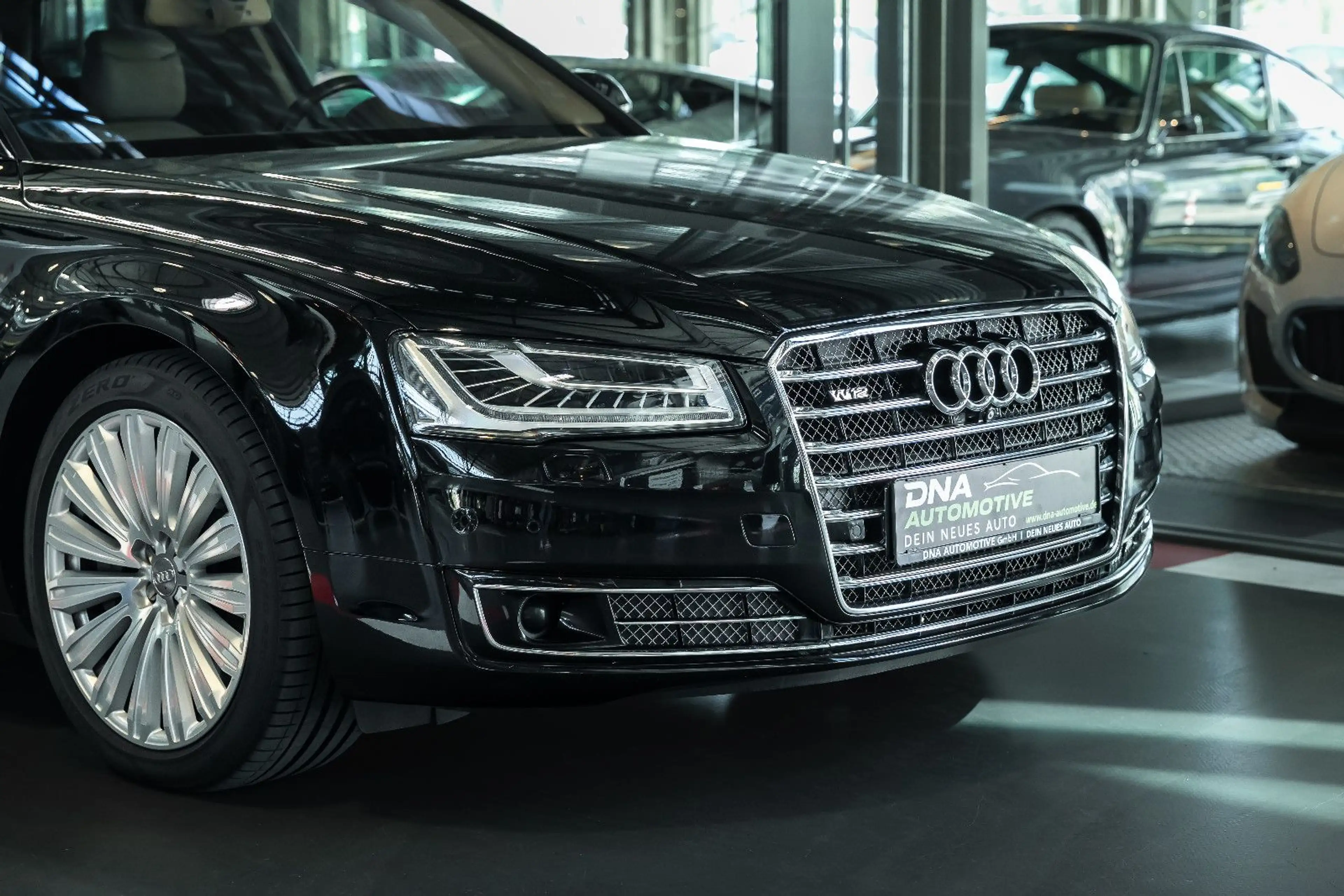 Audi A8 6.3 FSI W12 L quattro ABSOLUT VOLL* — photo 7
