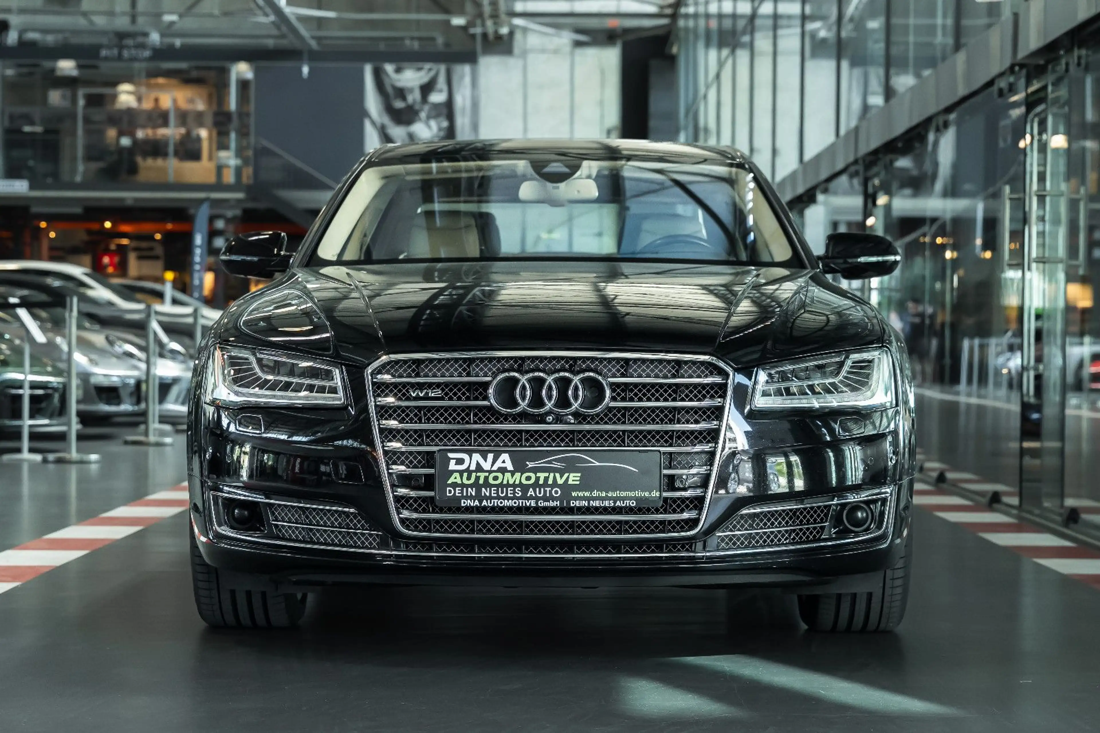 Audi A8 6.3 FSI W12 L quattro ABSOLUT VOLL* — photo 3