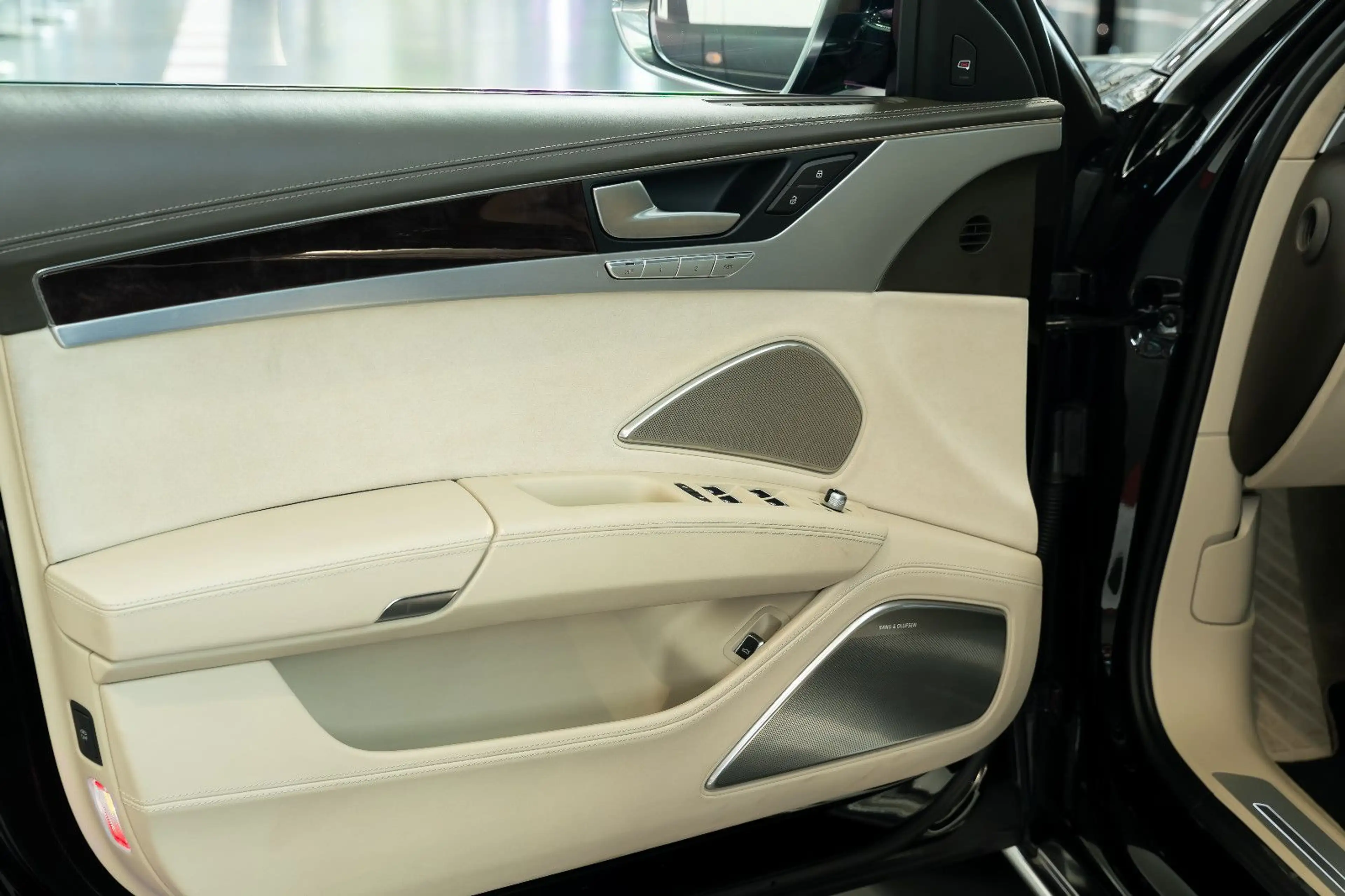 Audi A8 6.3 FSI W12 L quattro ABSOLUT VOLL* — photo 11