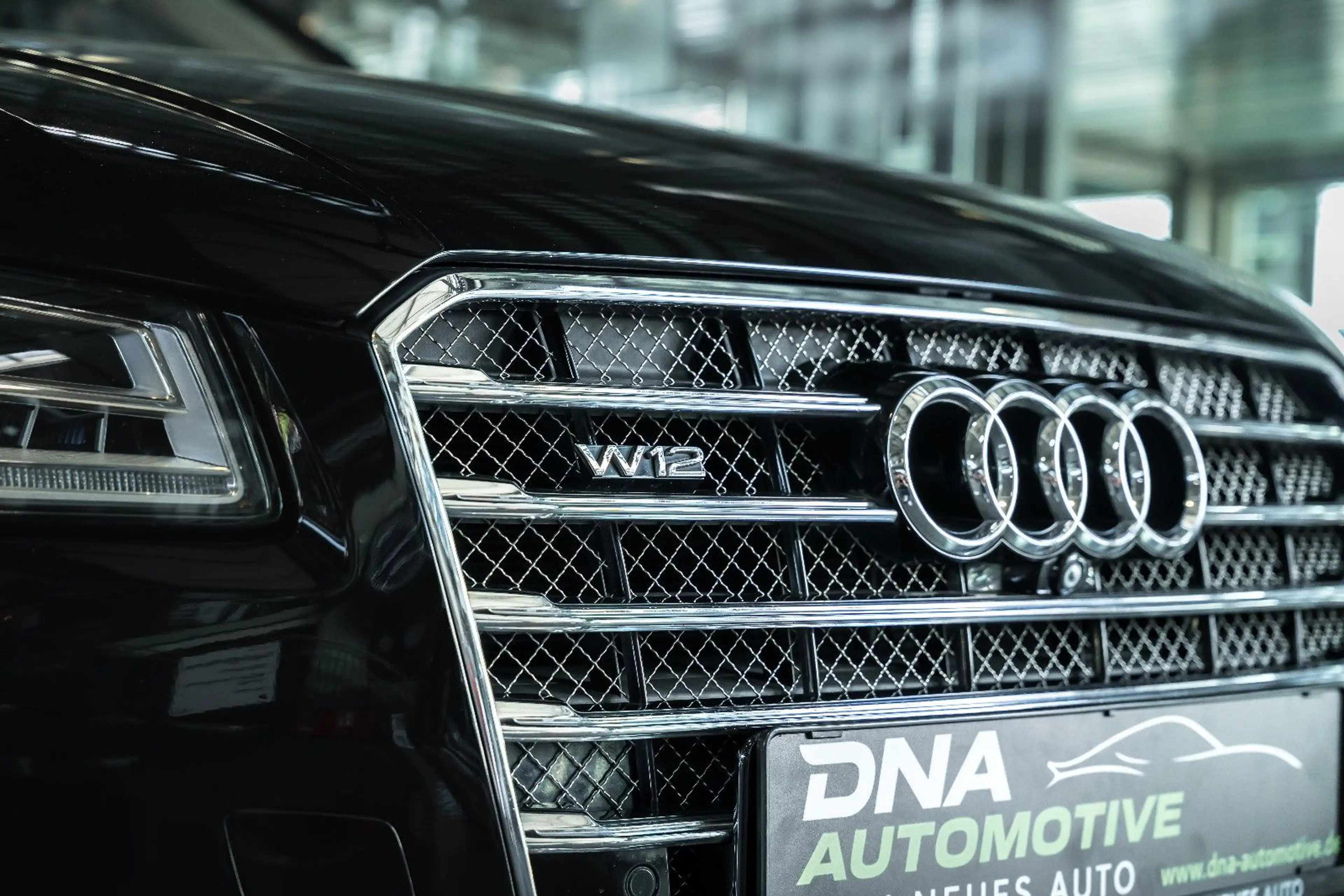 Audi A8 6.3 FSI W12 L quattro ABSOLUT VOLL* — photo 8