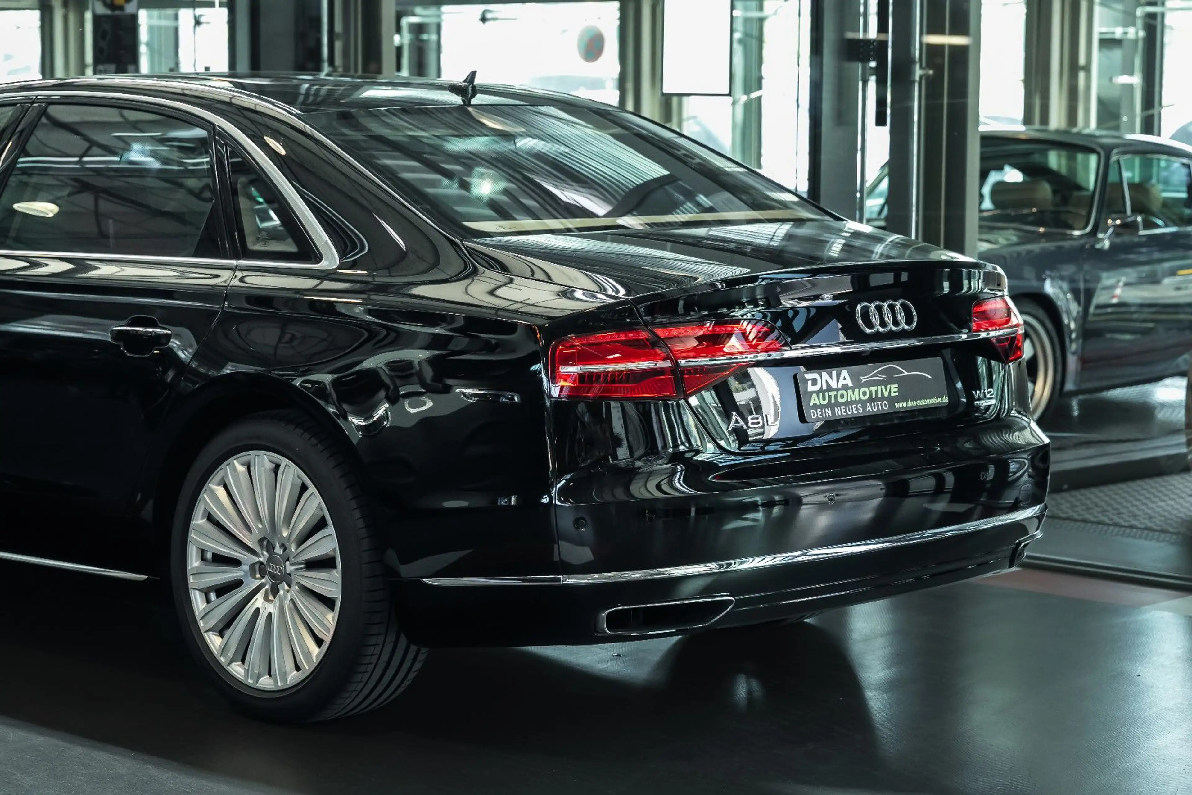Audi A8 6.3 FSI W12 L quattro ABSOLUT VOLL* — photo 4