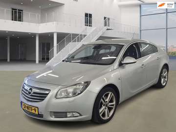 1.6 T Cosmo/CLIMA/CRUISE/PARKSENSOR VOOR EN ACHTER