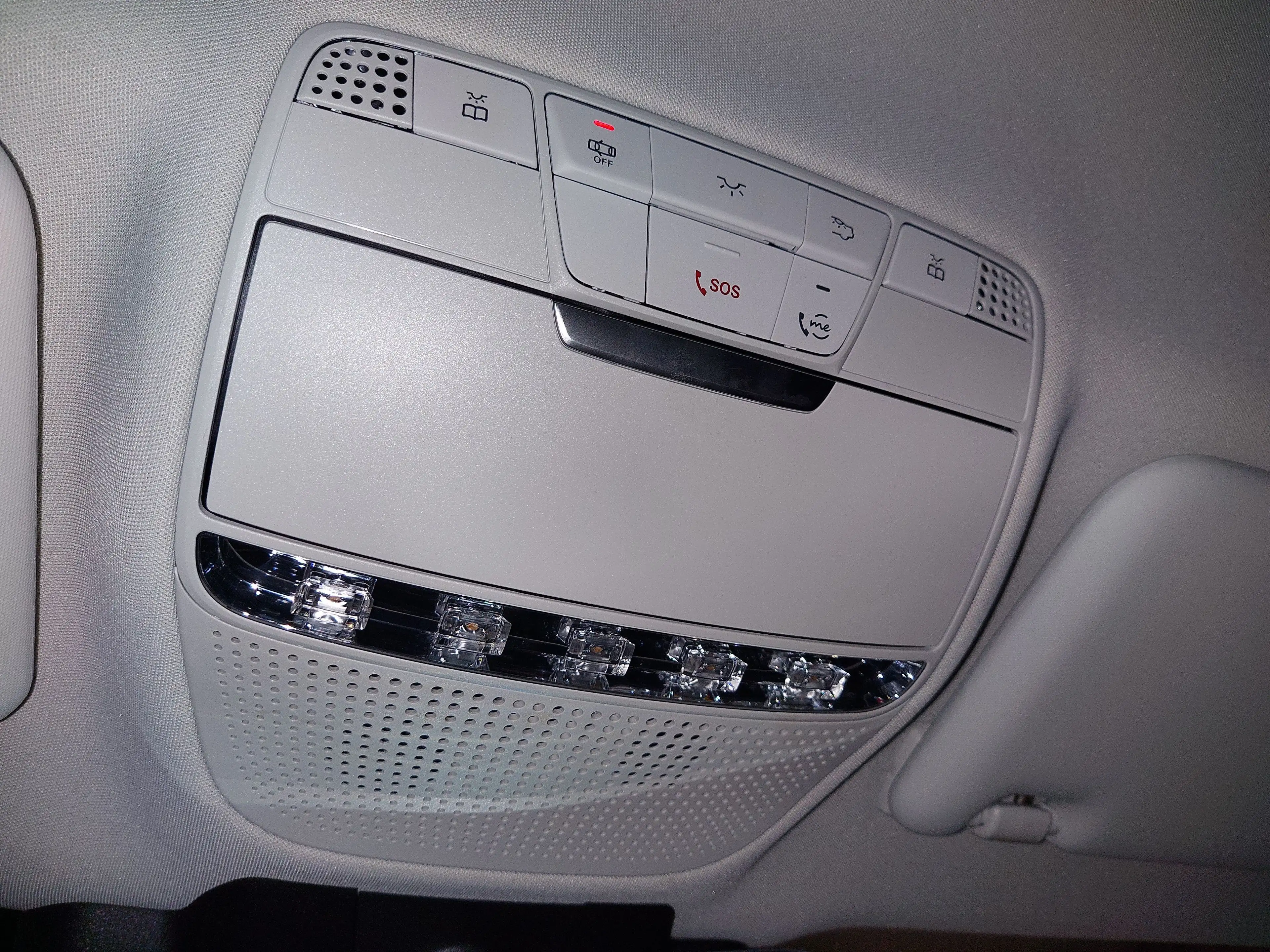 Mercedes-Benz E 300 E 300 NAVI KLIMAAUT TEMPO MFL SHZ PDC AHK KAMERA ACC LED RADIO — photo 13