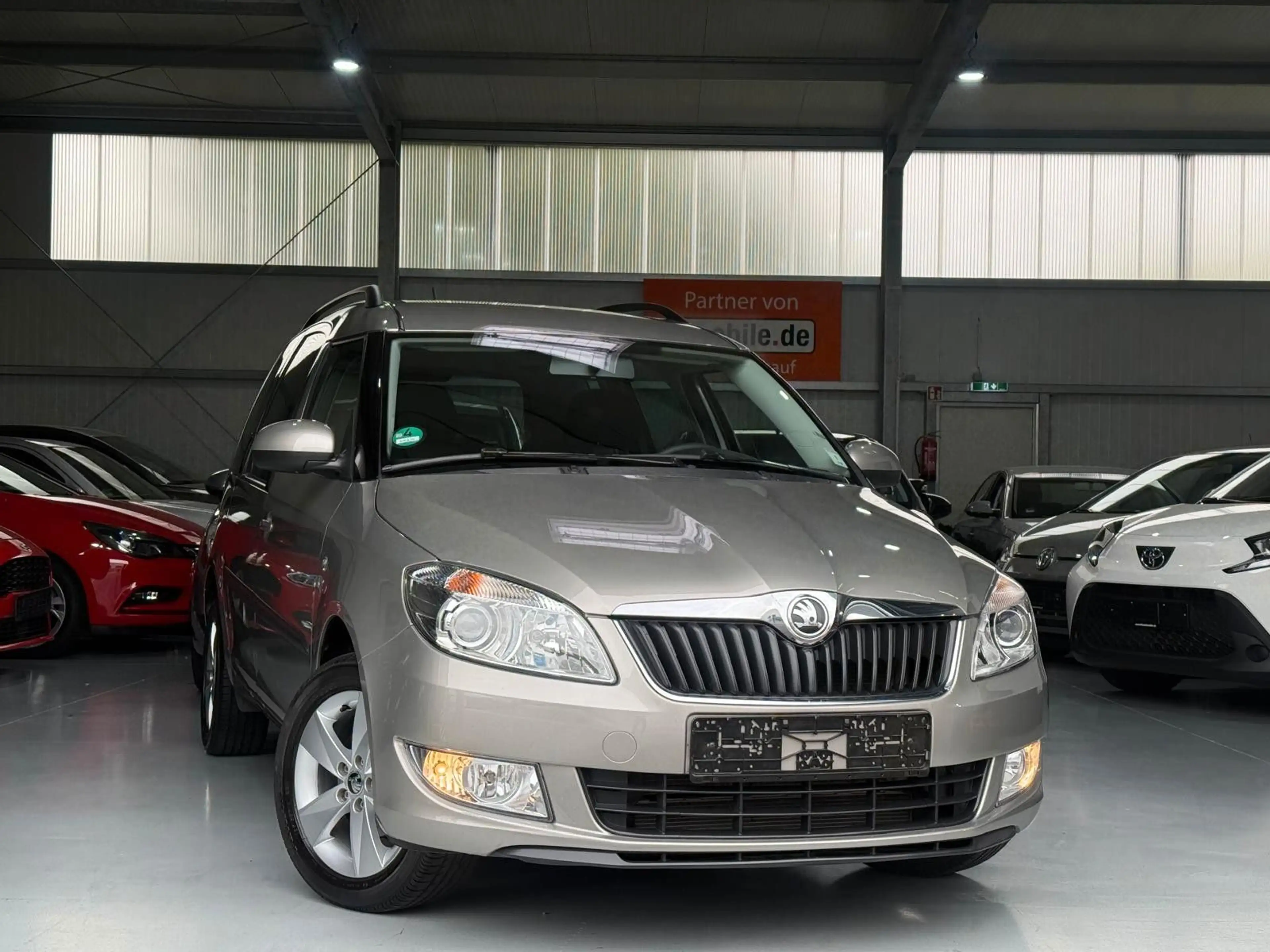 Skoda Roomster Fresh Klimaautomatik SHZ Tempomat