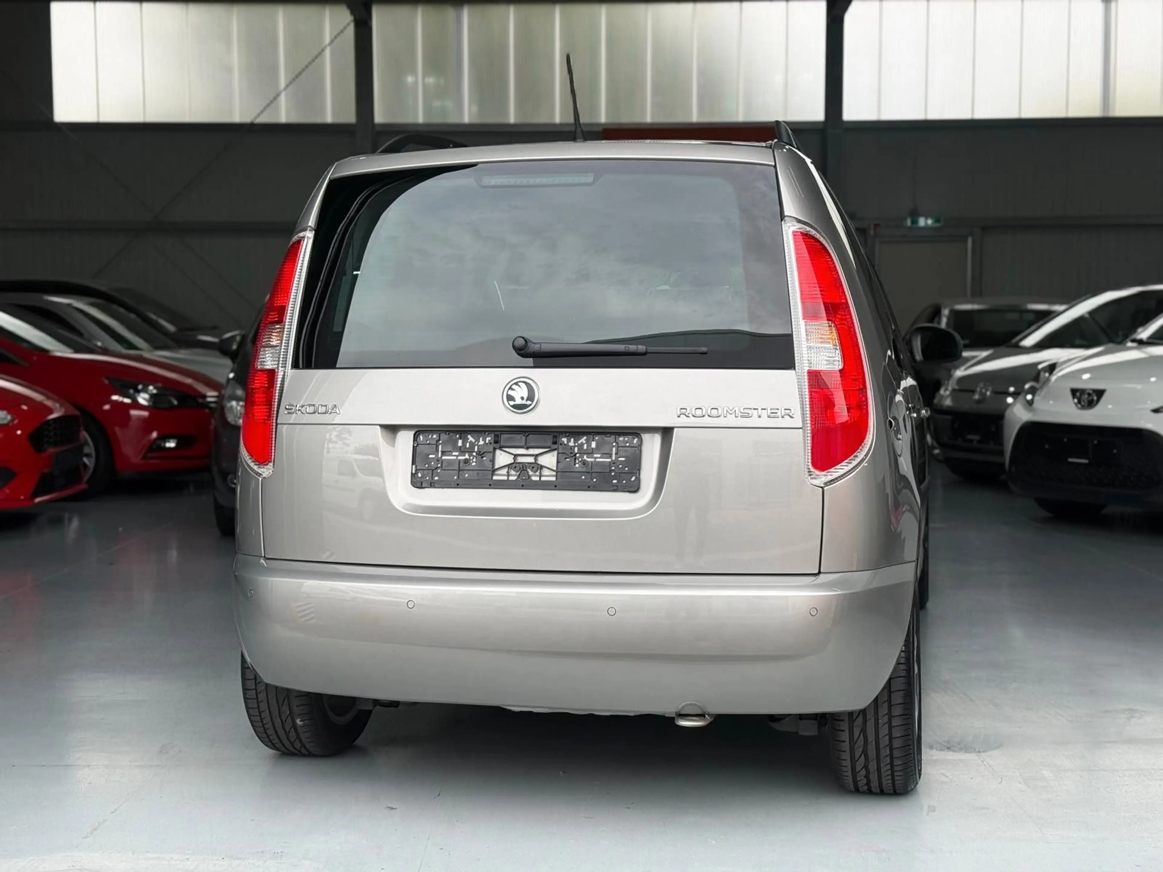 Skoda Roomster Fresh Klimaautomatik SHZ Tempomat — photo 6