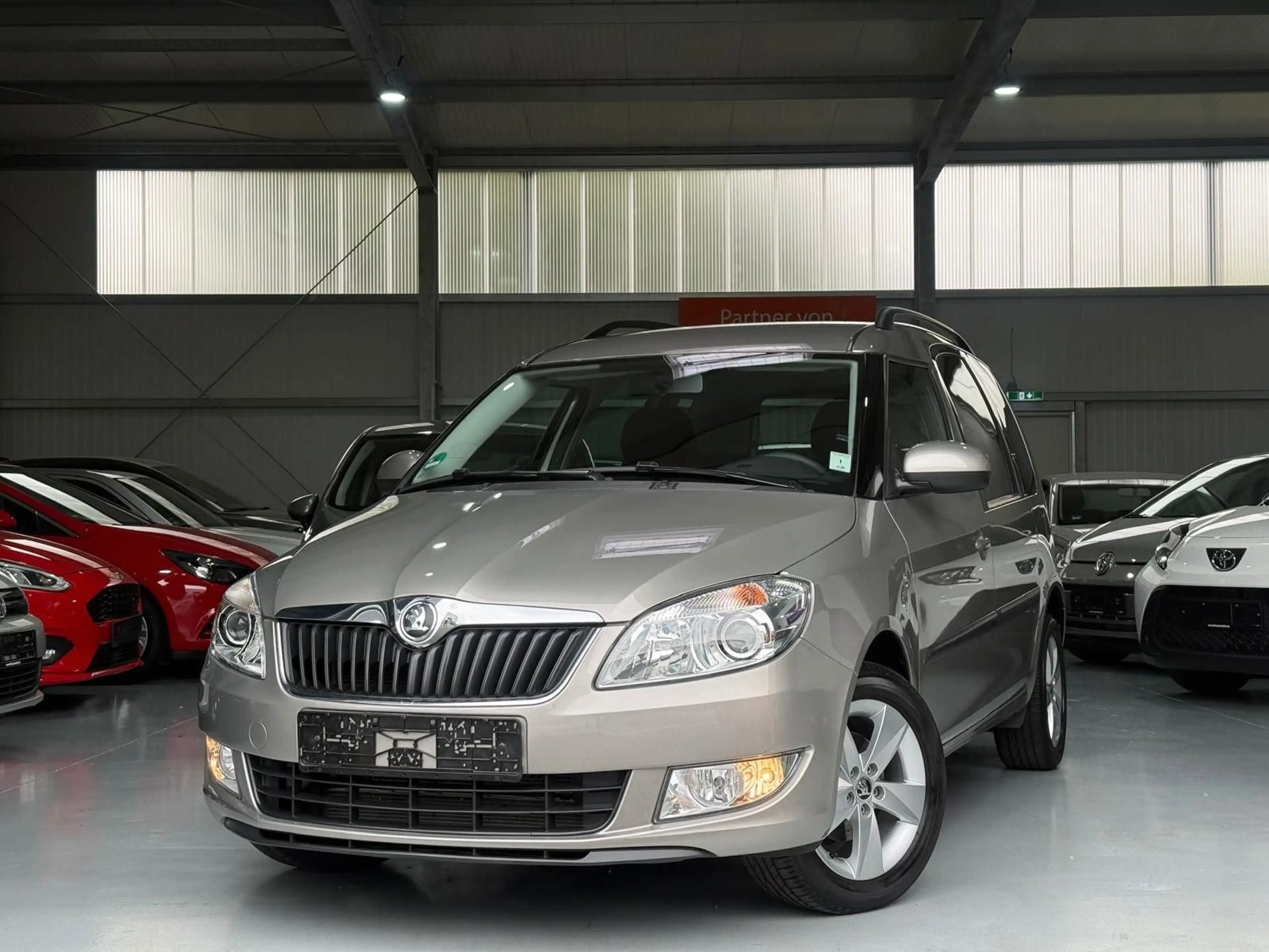 Skoda Roomster Fresh Klimaautomatik SHZ Tempomat — photo 4
