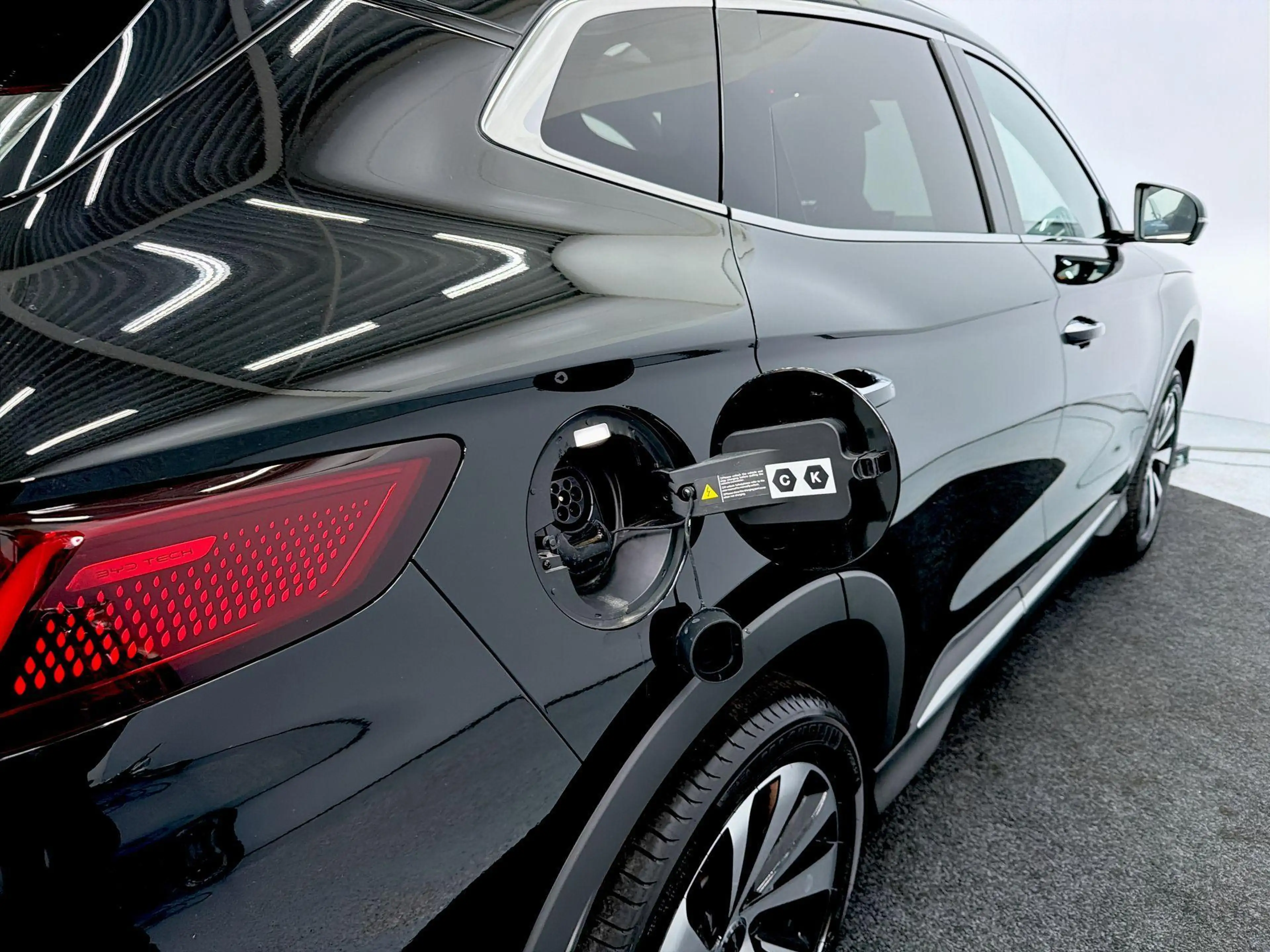 BYD Seal U PHEV DM-I Boost – Efficiënt en slim voor elke rit — photo 28