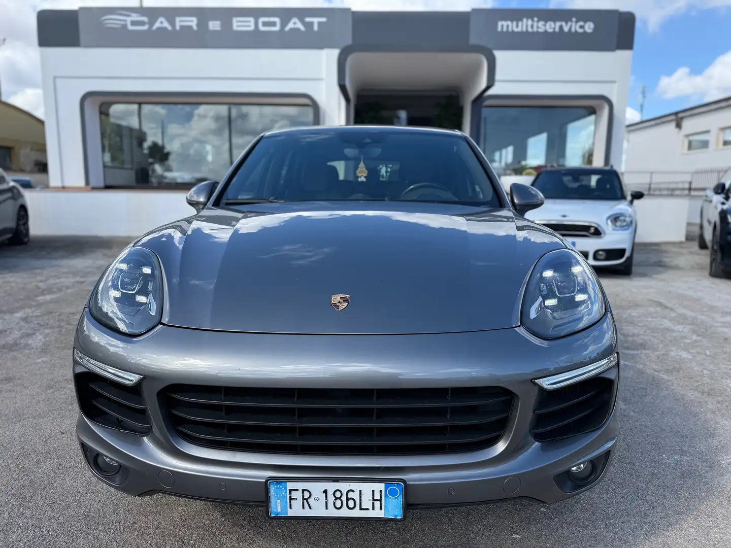 Porsche Cayenne Cayenne II 2015 3.0 tiptronic Grigio - 2
